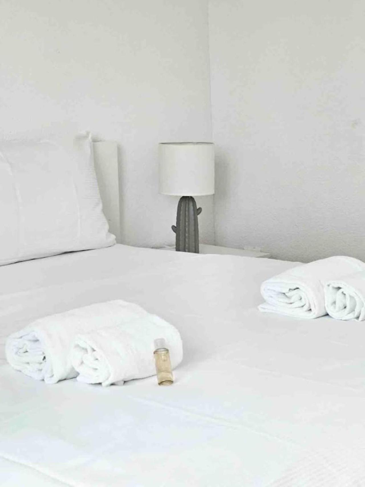 Delta - Baumackerstrasse - Self Check-in * Zurich