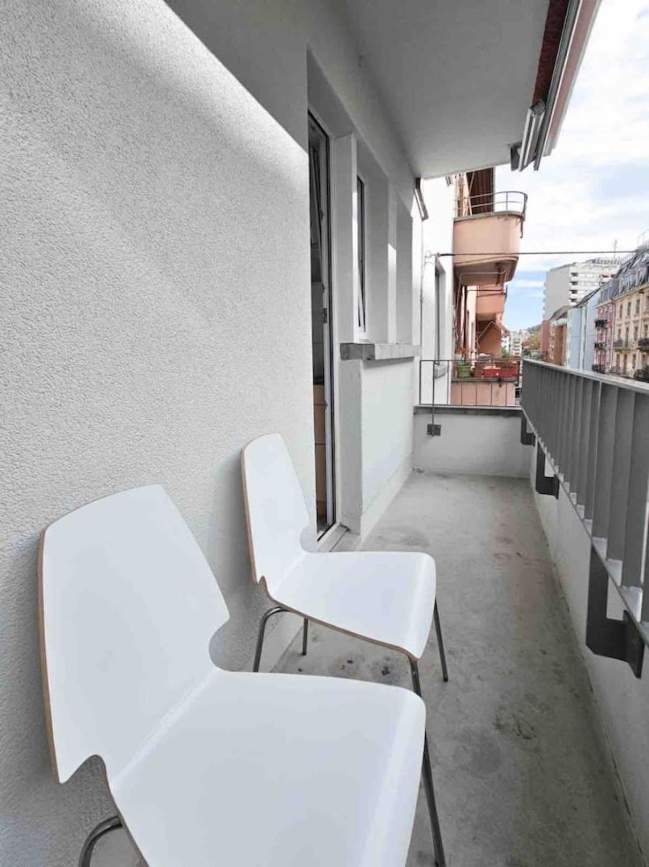 Delta - Baumackerstrasse - Self Check-in Zurich