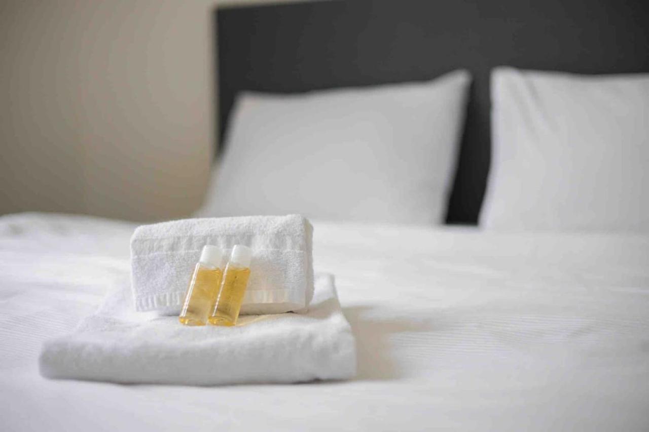 Urban Oasis With Queen Bed And View Be-43 Apartment Zurich