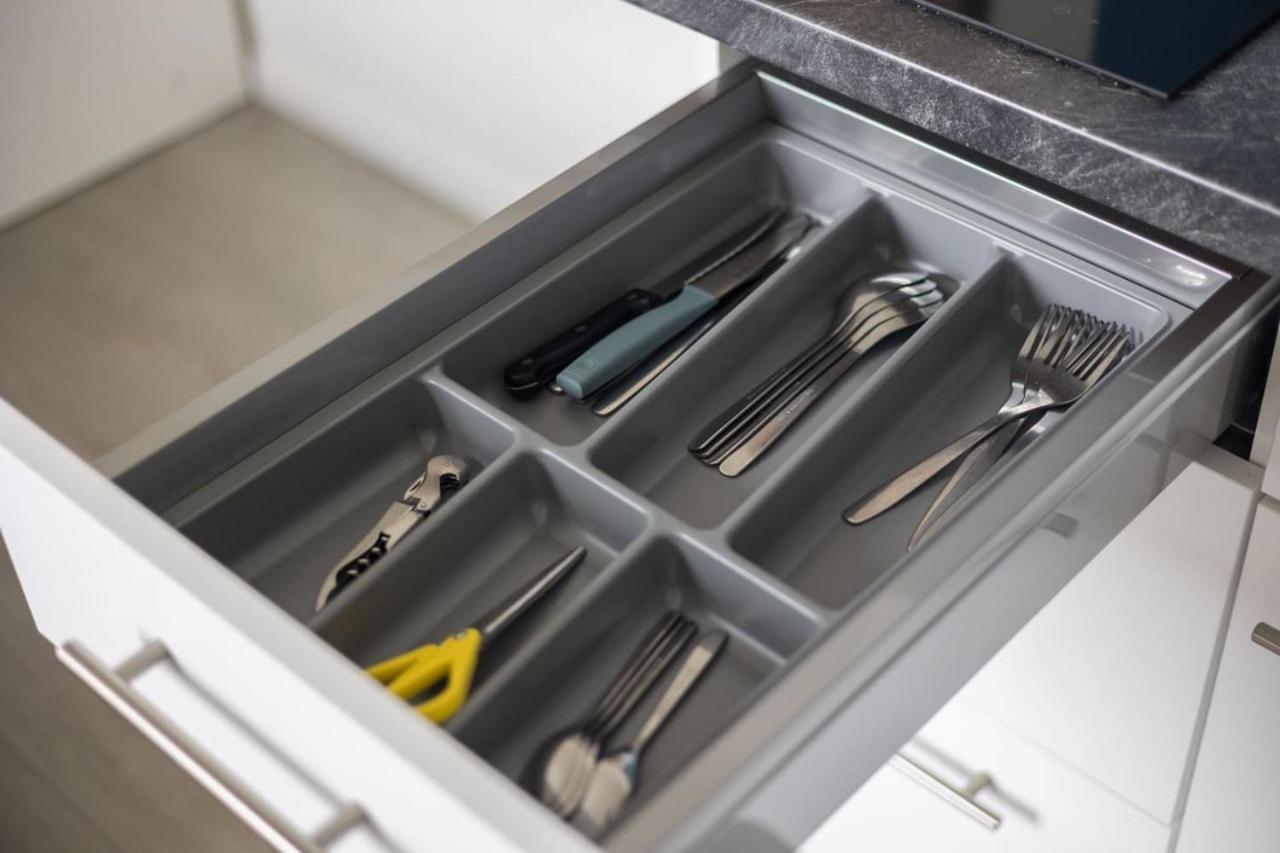 Apartment Urban Oasis With Queen Bed And View Be-49 Zurich