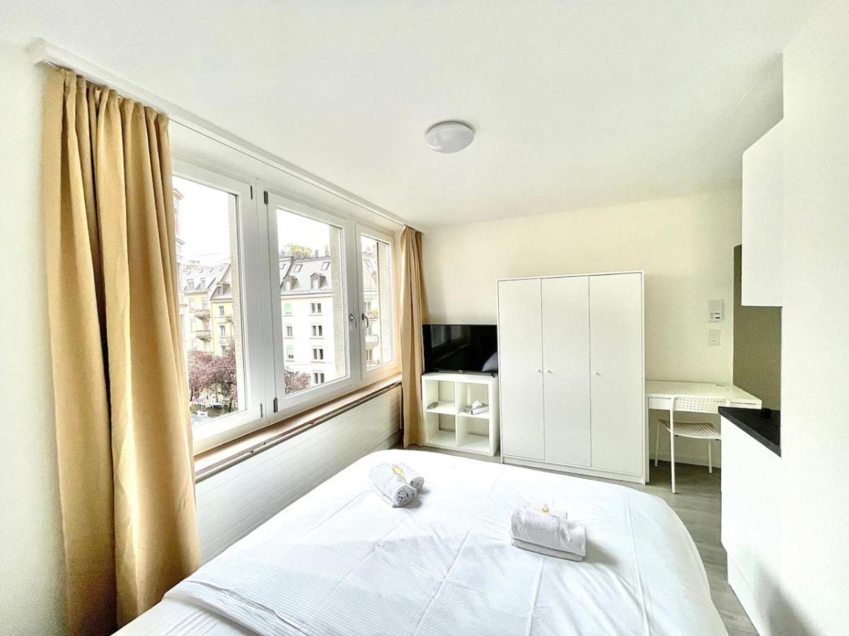 Urban Oasis With Queen Bed And View Be-18 * Zurich