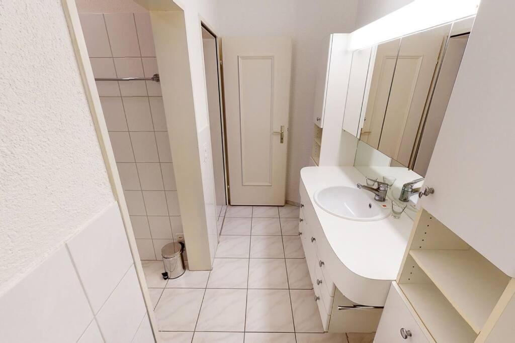 Apartamento Executive 1 Bedroom Flat, Center *