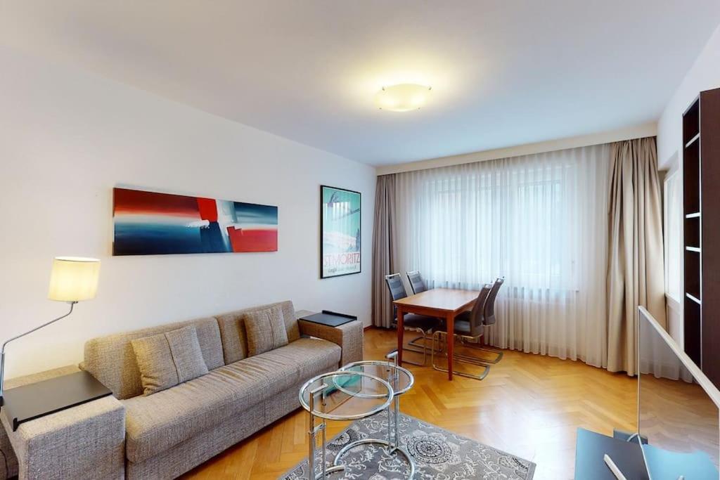Executive 1 Bedroom Flat, Center Apartamento Zurique