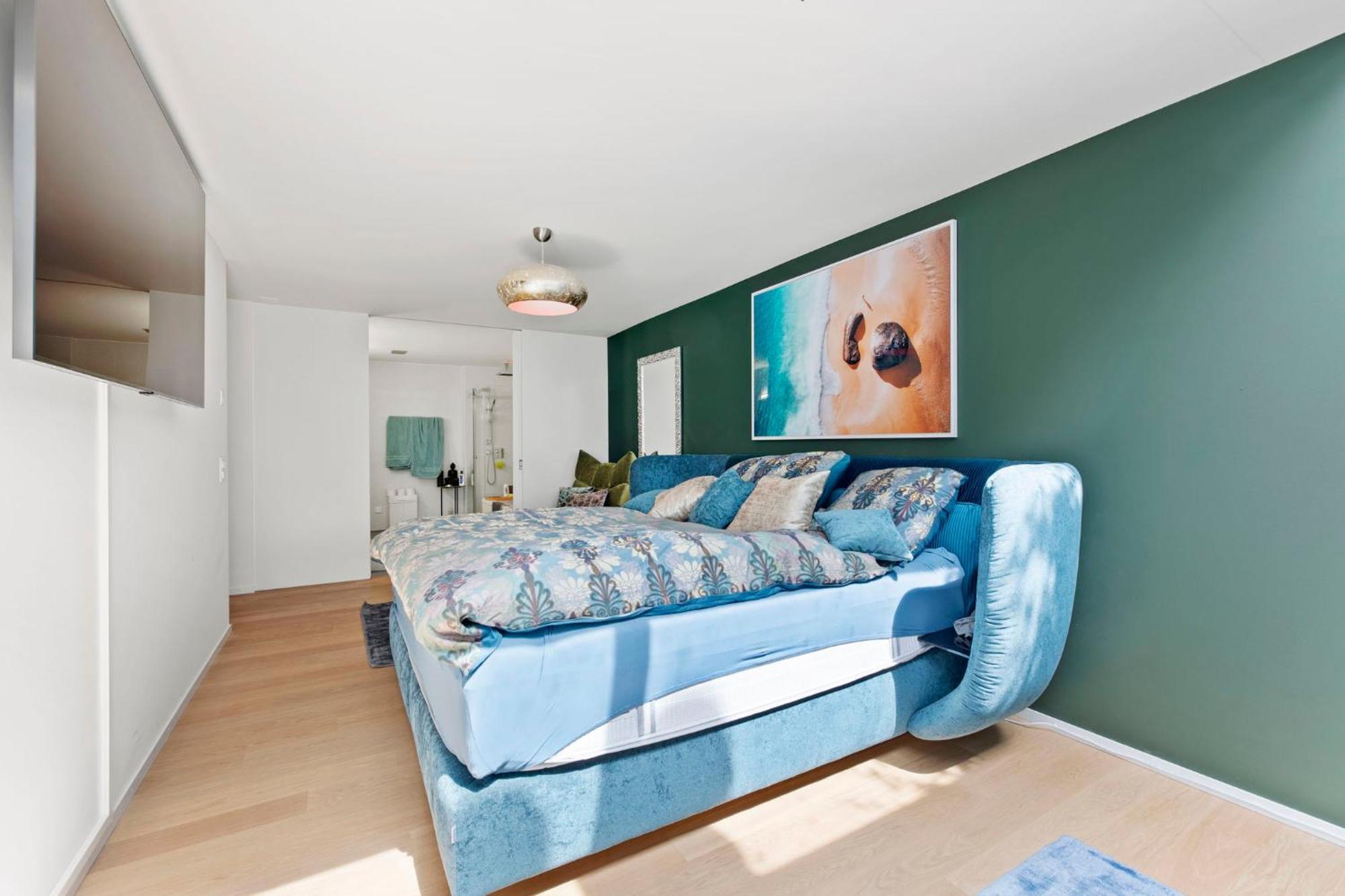 Exclusive Spacious Apt. With Garden In Apartment Zurich