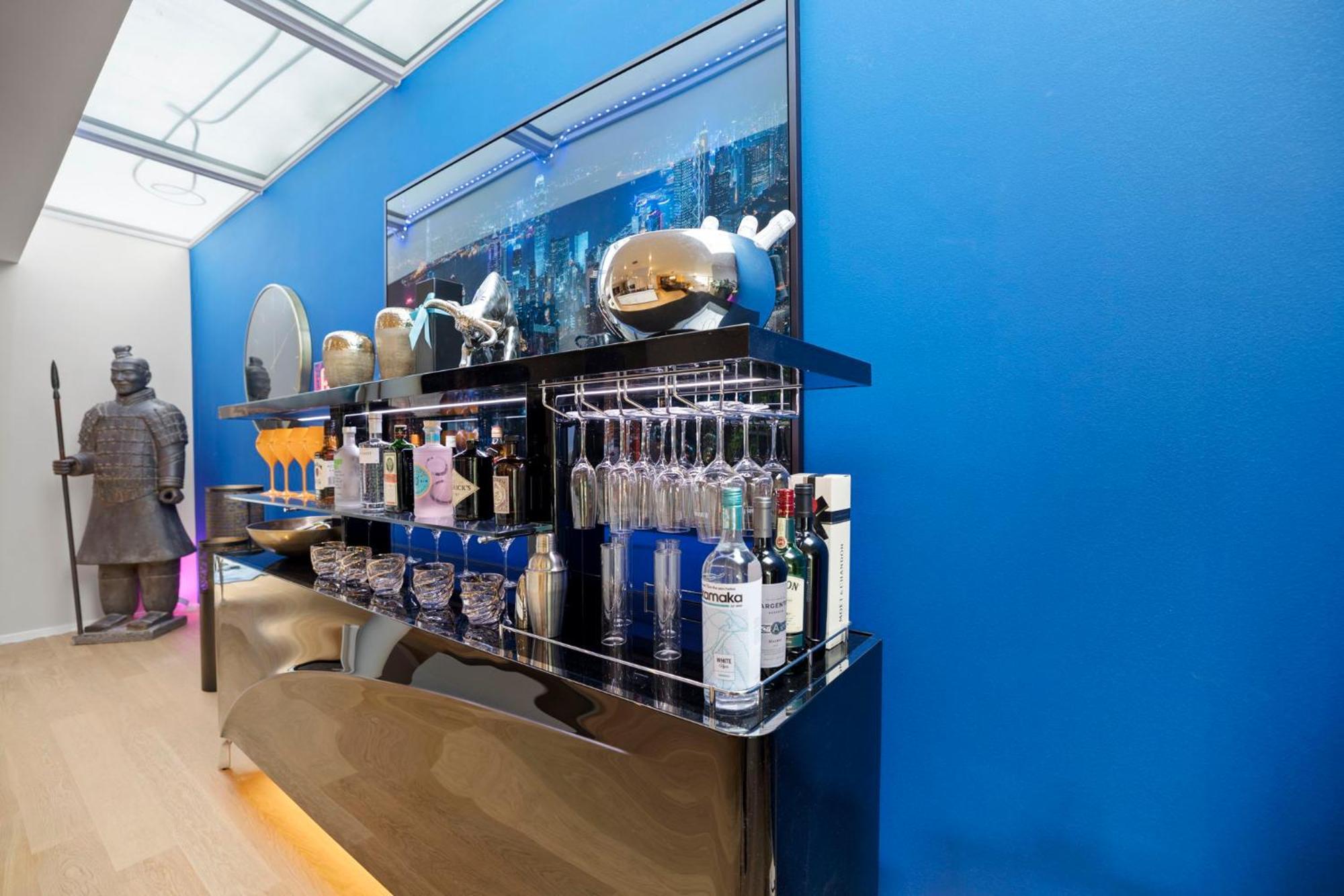 Apartment Exclusive Spacious Apt. With Garden In Zurich