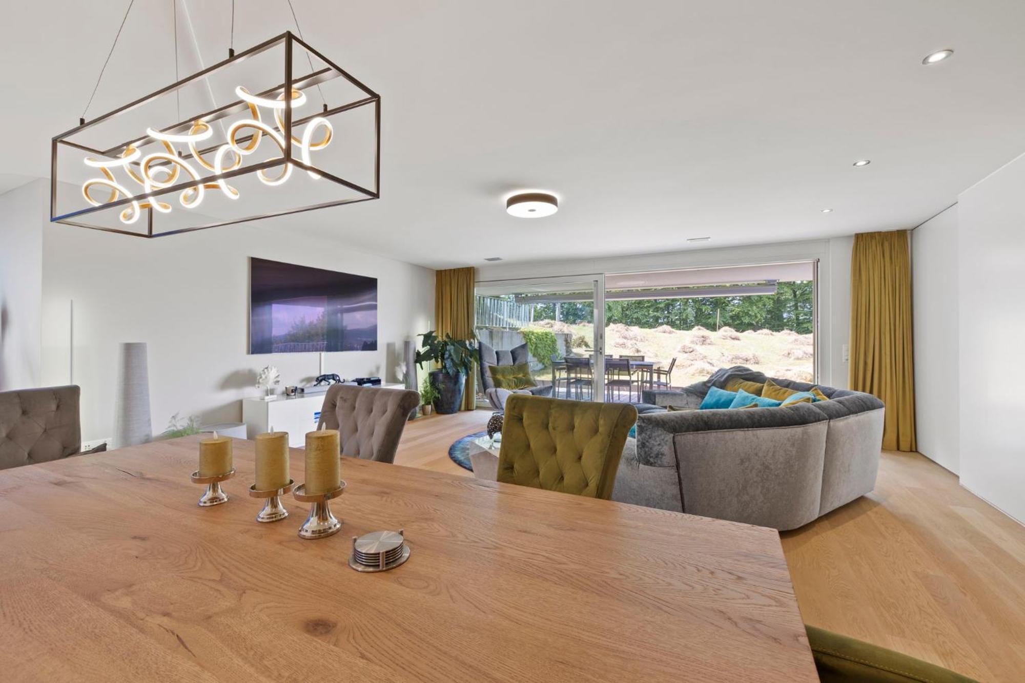 Exclusive Spacious Apt. With Garden In Apartment Zurich