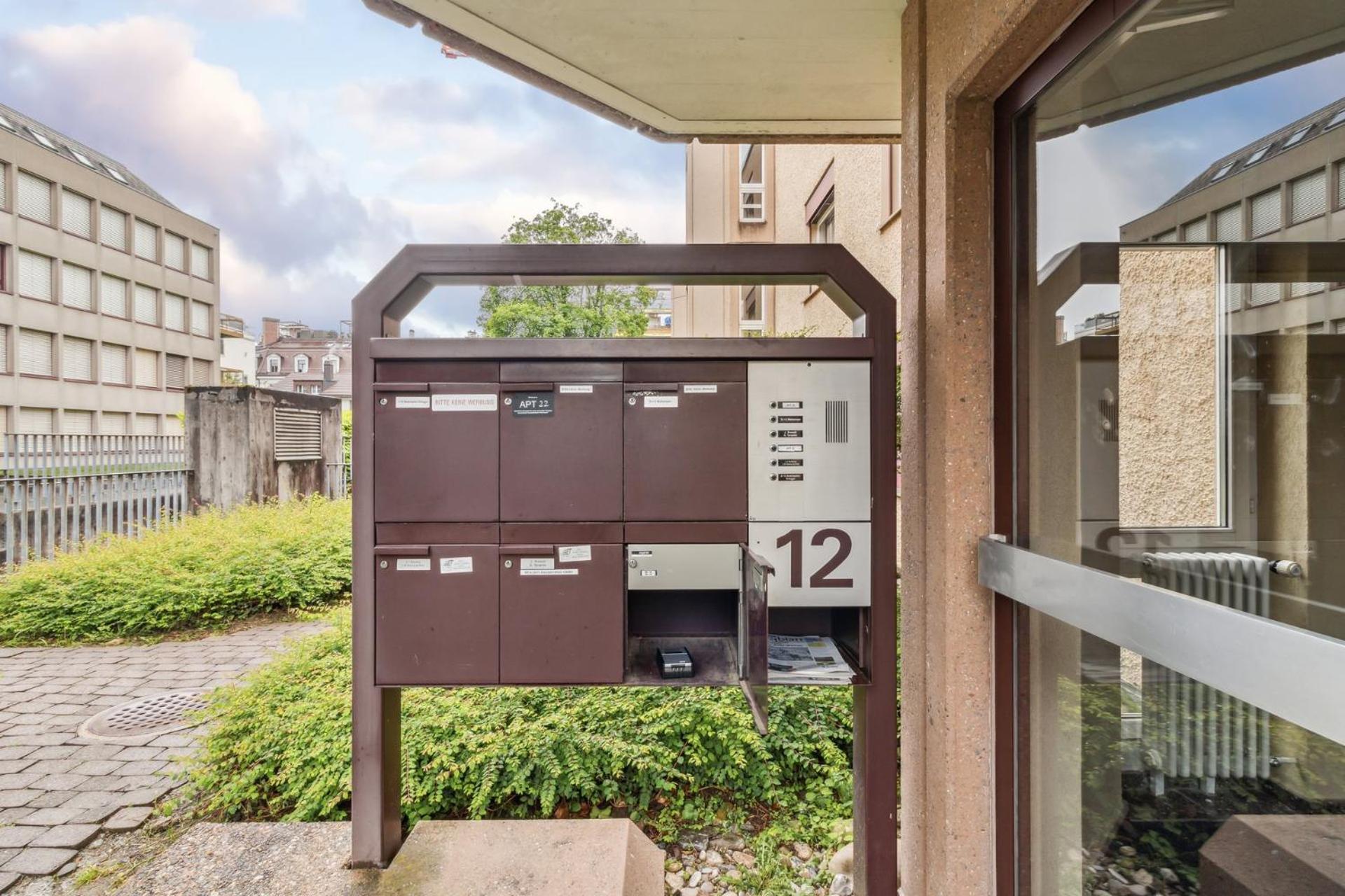 Chic Near Center Apartment Zurich