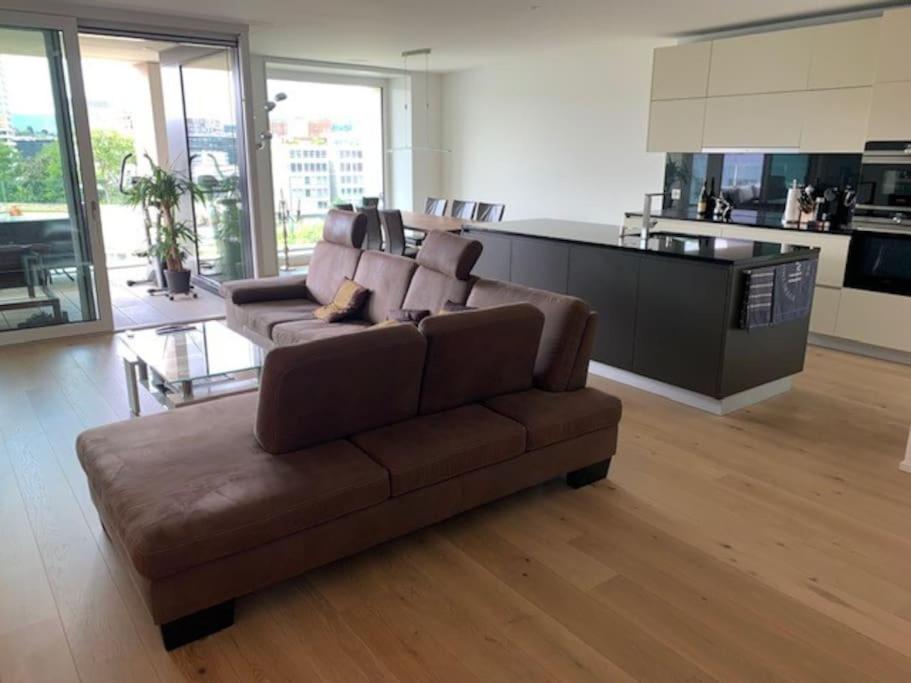 Luxury - To Everything Apartment