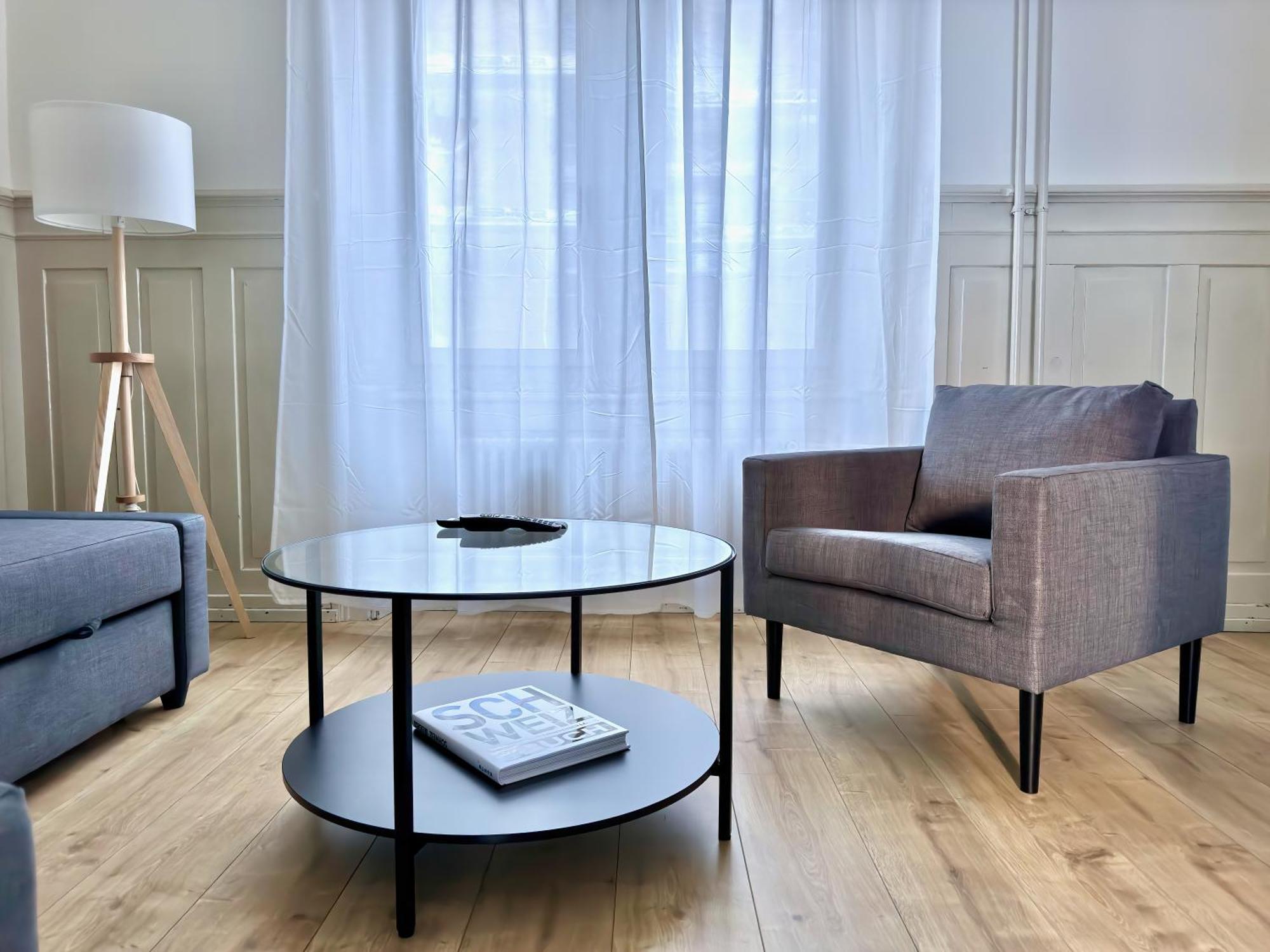 Citycentral 2 Bedroom Flat Near Main Station Apartment