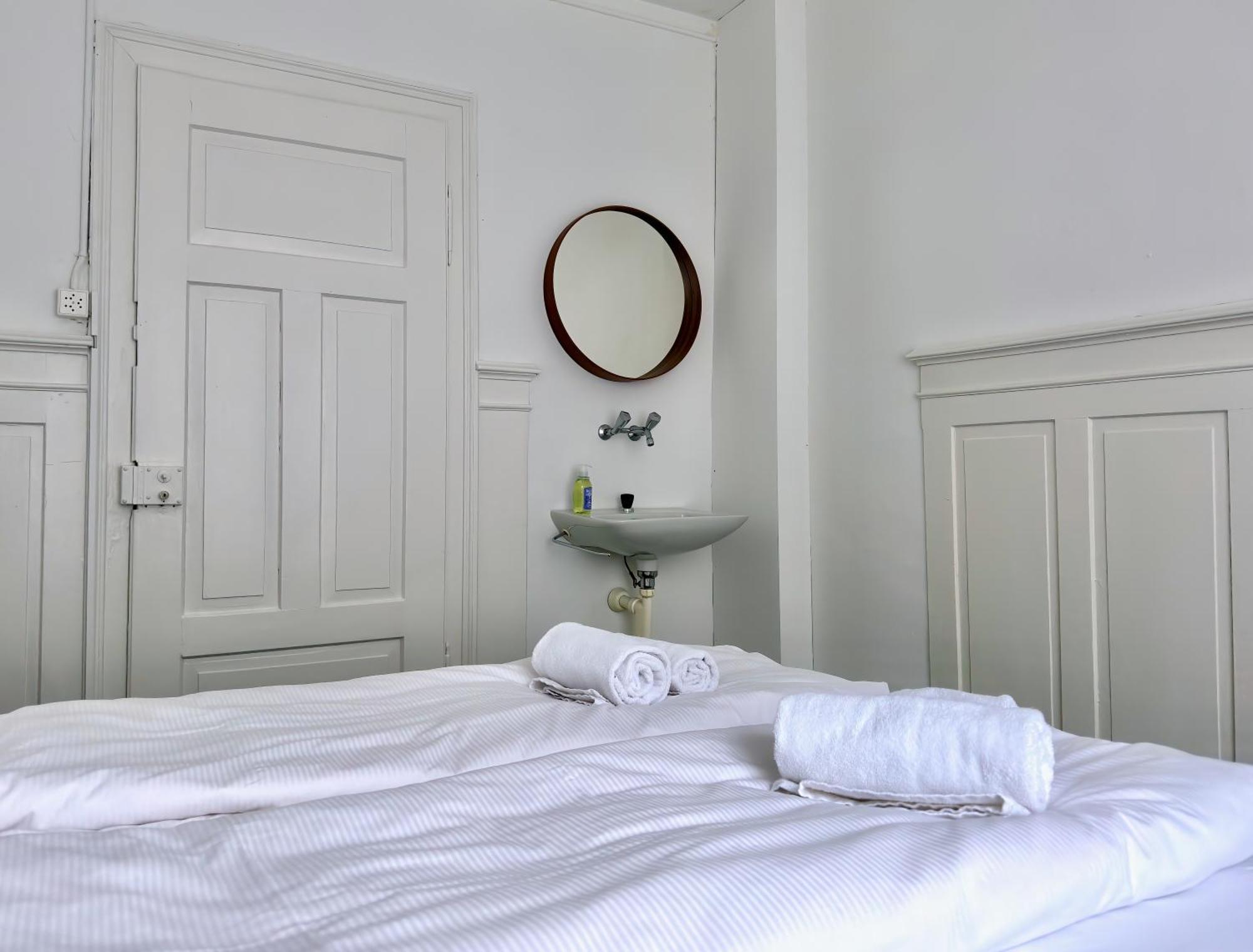 Citycentral 2 Bedroom Flat Near Main Station Apartamento Zurique
