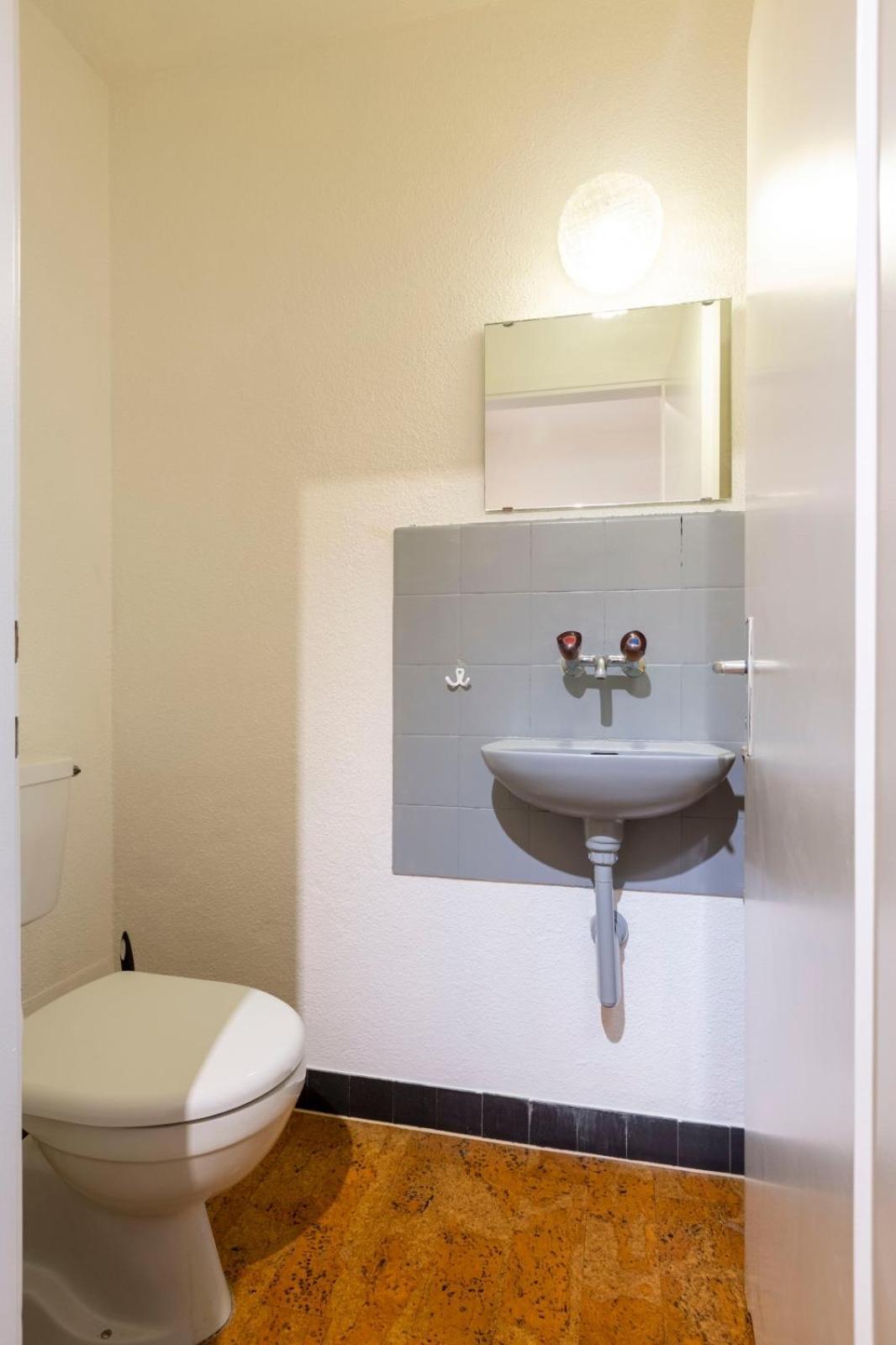 Gemuetlich Eingerichtete Im Herzen Von Zurich