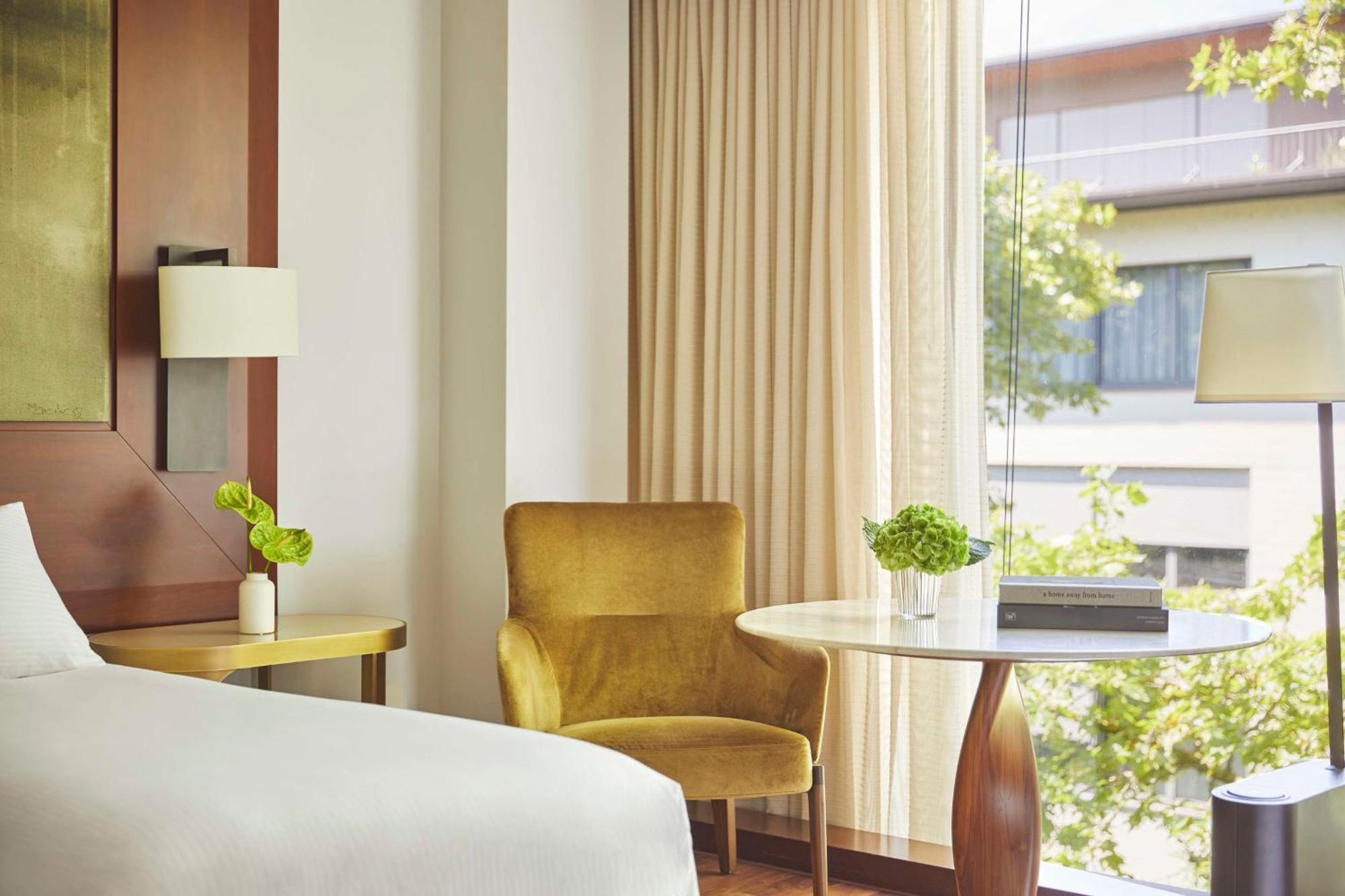Hotel Park Hyatt - City Center Luxury Zurich