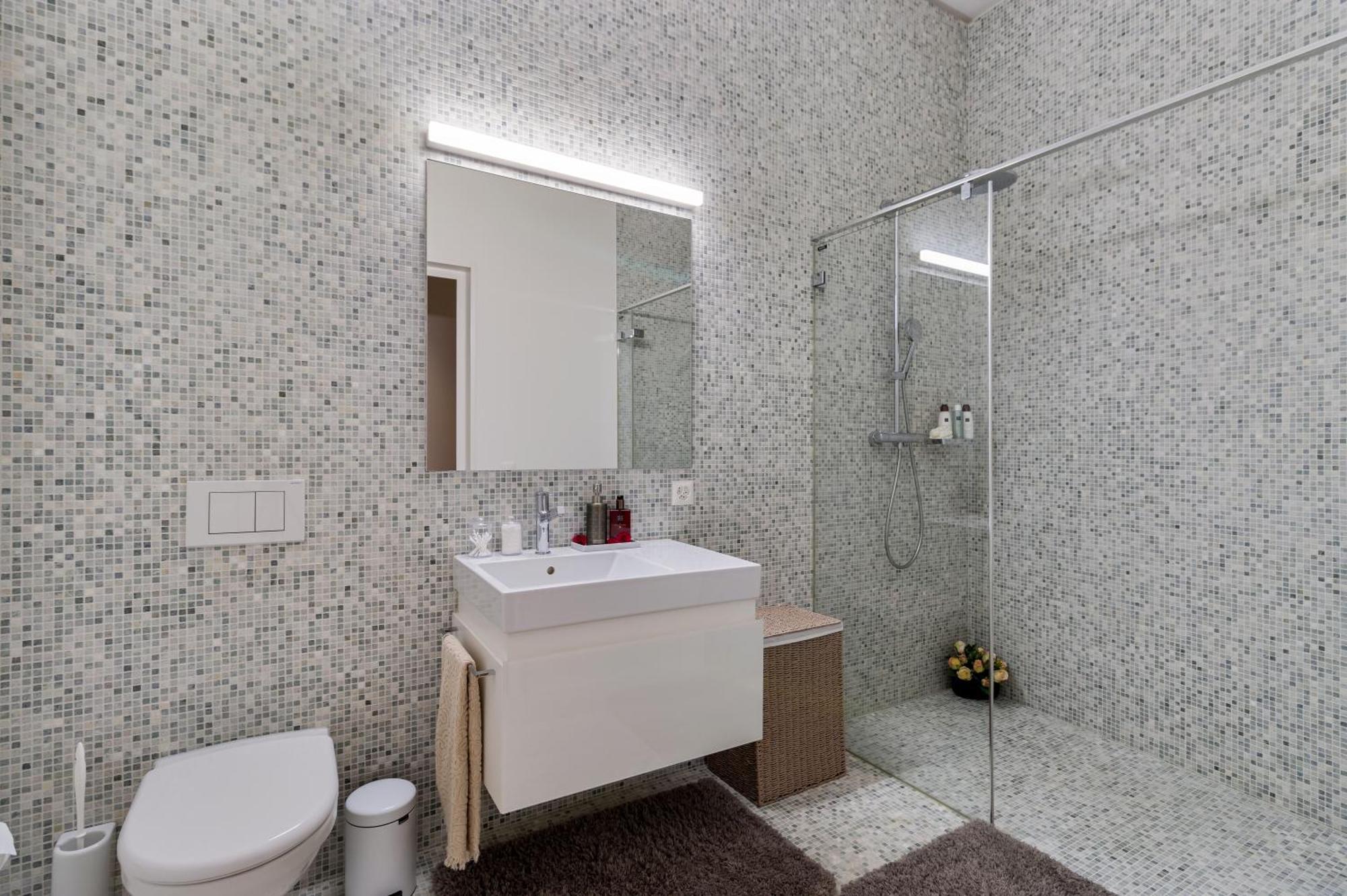 Leading Luxury Of - Stunning View, Parking-garage *