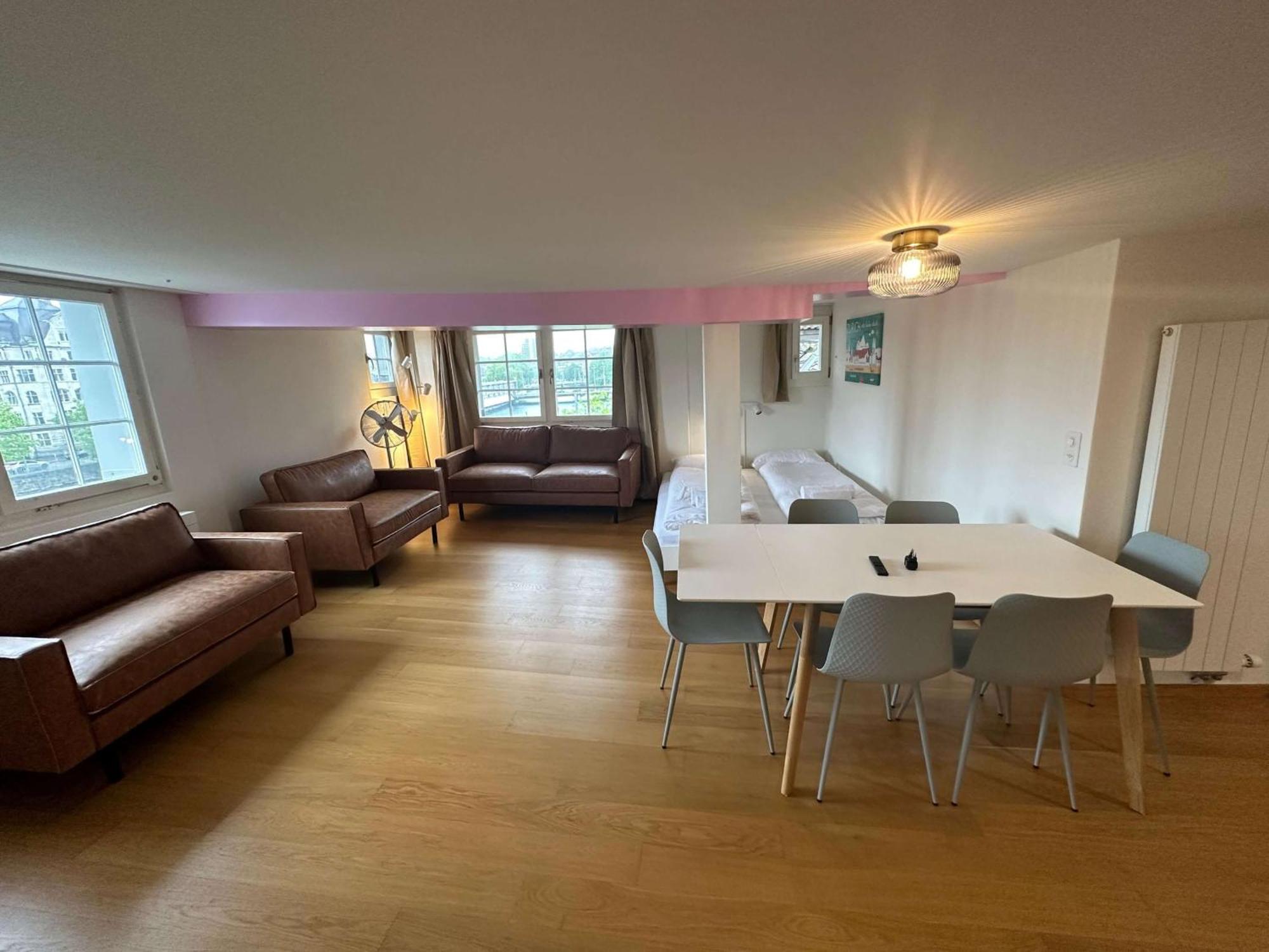 Hitrental Limmatquai Apartment