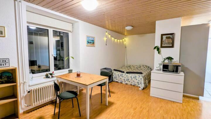 Apartment Cozy Corner In *