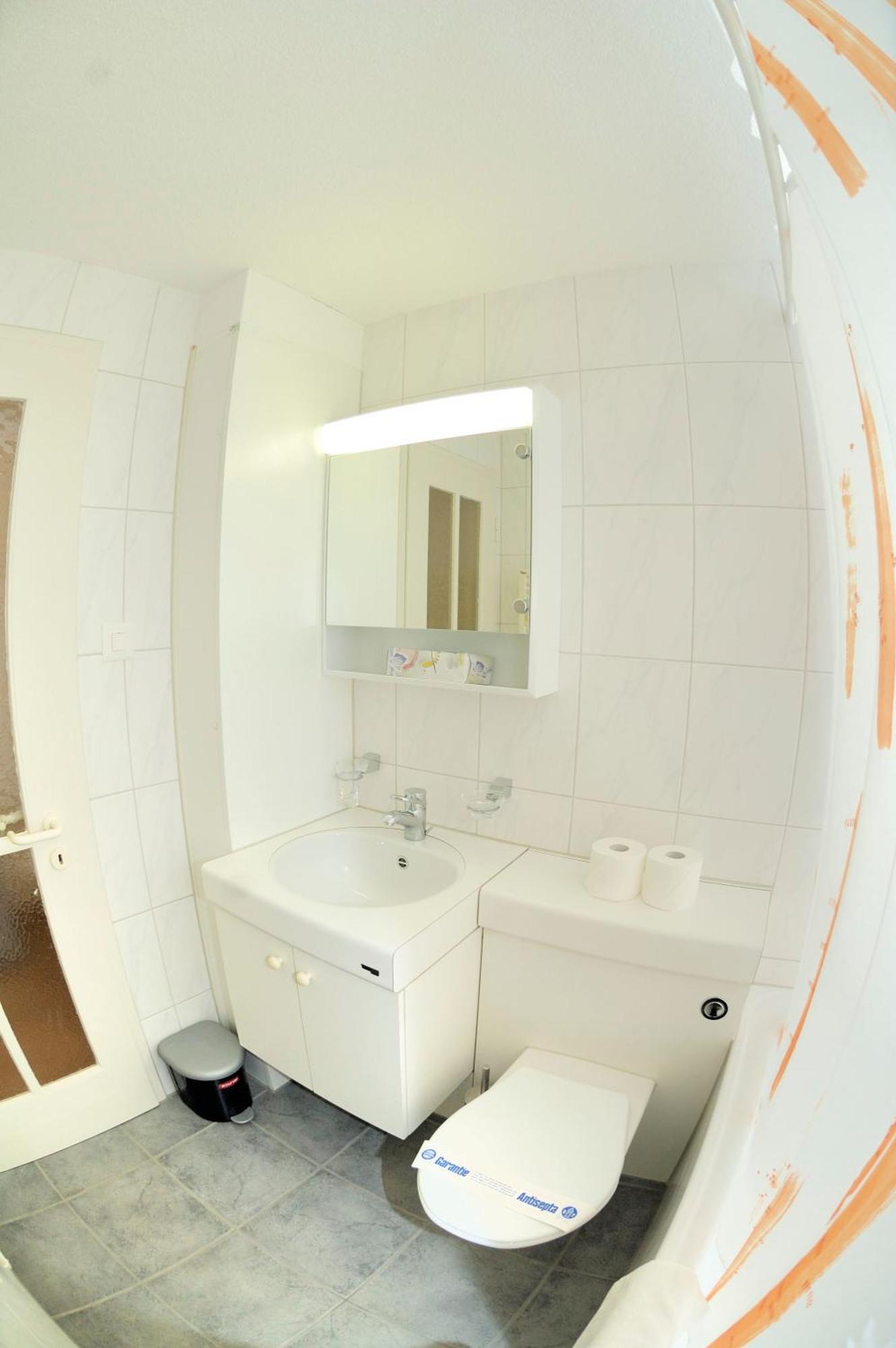 Apartment Executive - Crown 28 *