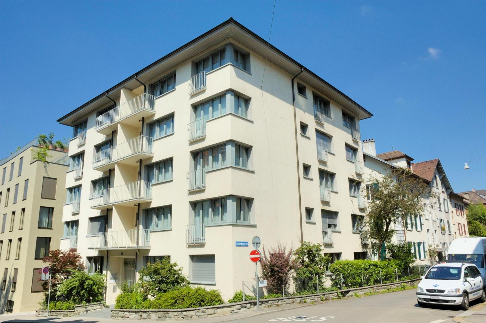 Executive - Crown 28 Apartment Zurich