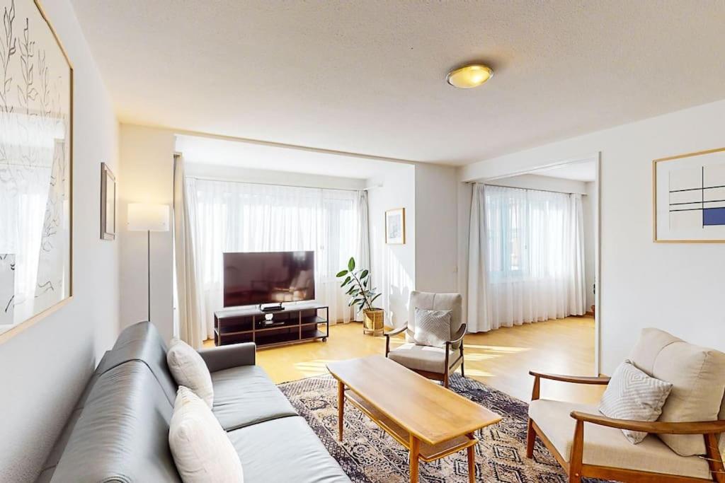 Executive 2br Near And Center - Dufour 4 Apartment *