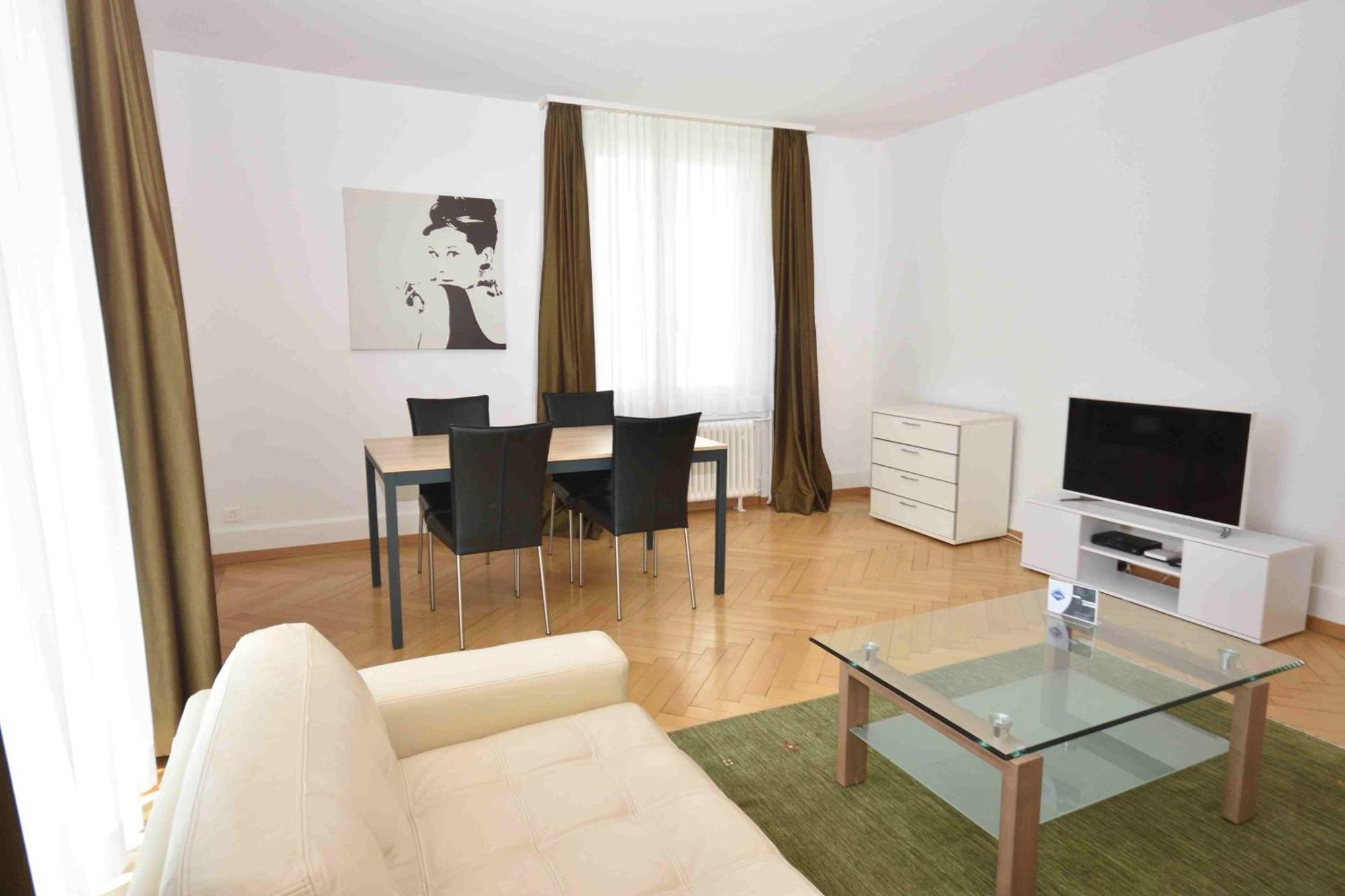 Apartment 2br Flat Near And - Stardust 22 Zurich