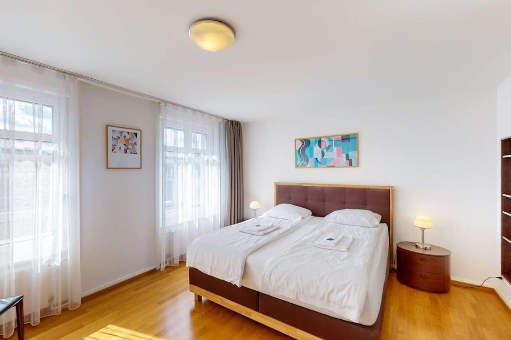 Apartment 3br Flat Near Bellevue! - Sf6 *