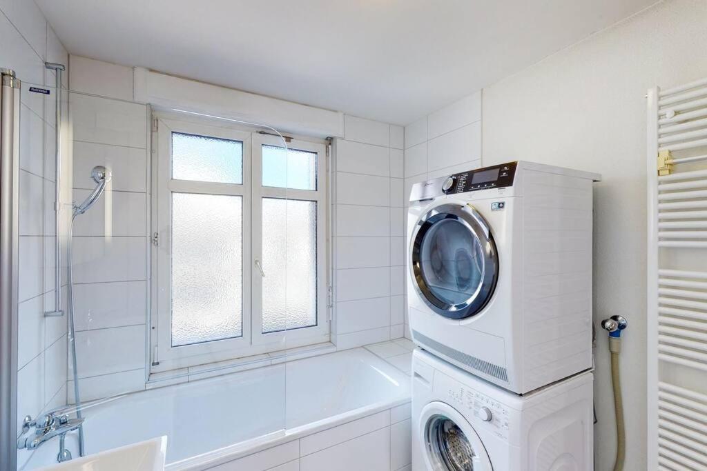 3br Flat Near Bellevue! - Sf6