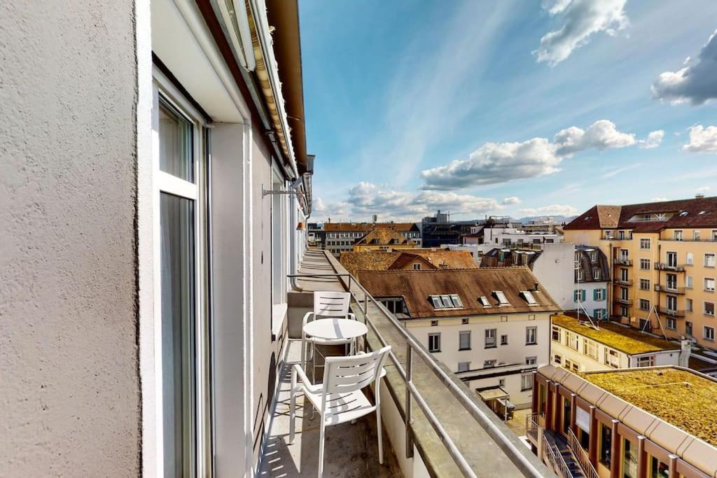 Apartment 3br Flat Near Bellevue! - Sf6 *