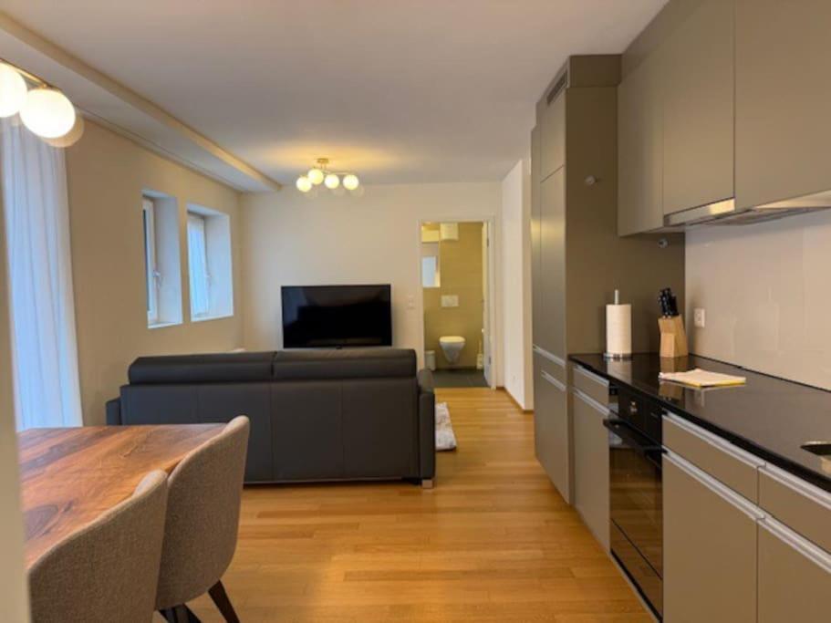 Modern 1br With In Trendy Area - West 10 Apartment Zurich