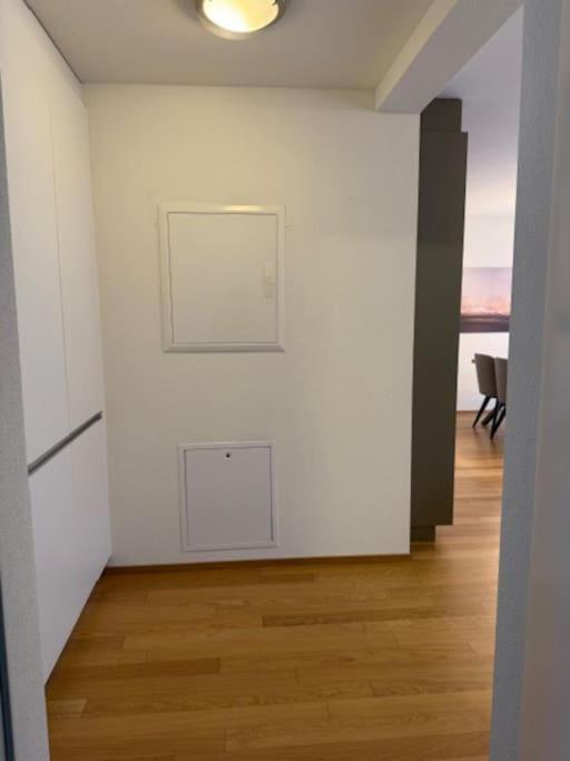 Modern 1br With In Trendy Area - West 10 Apartment *