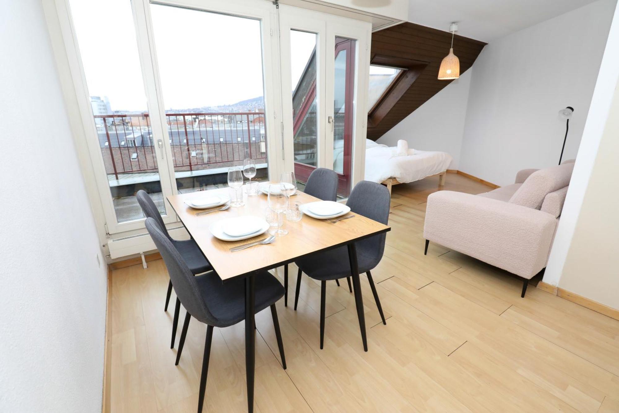 Chic Near Google Hq Apartment