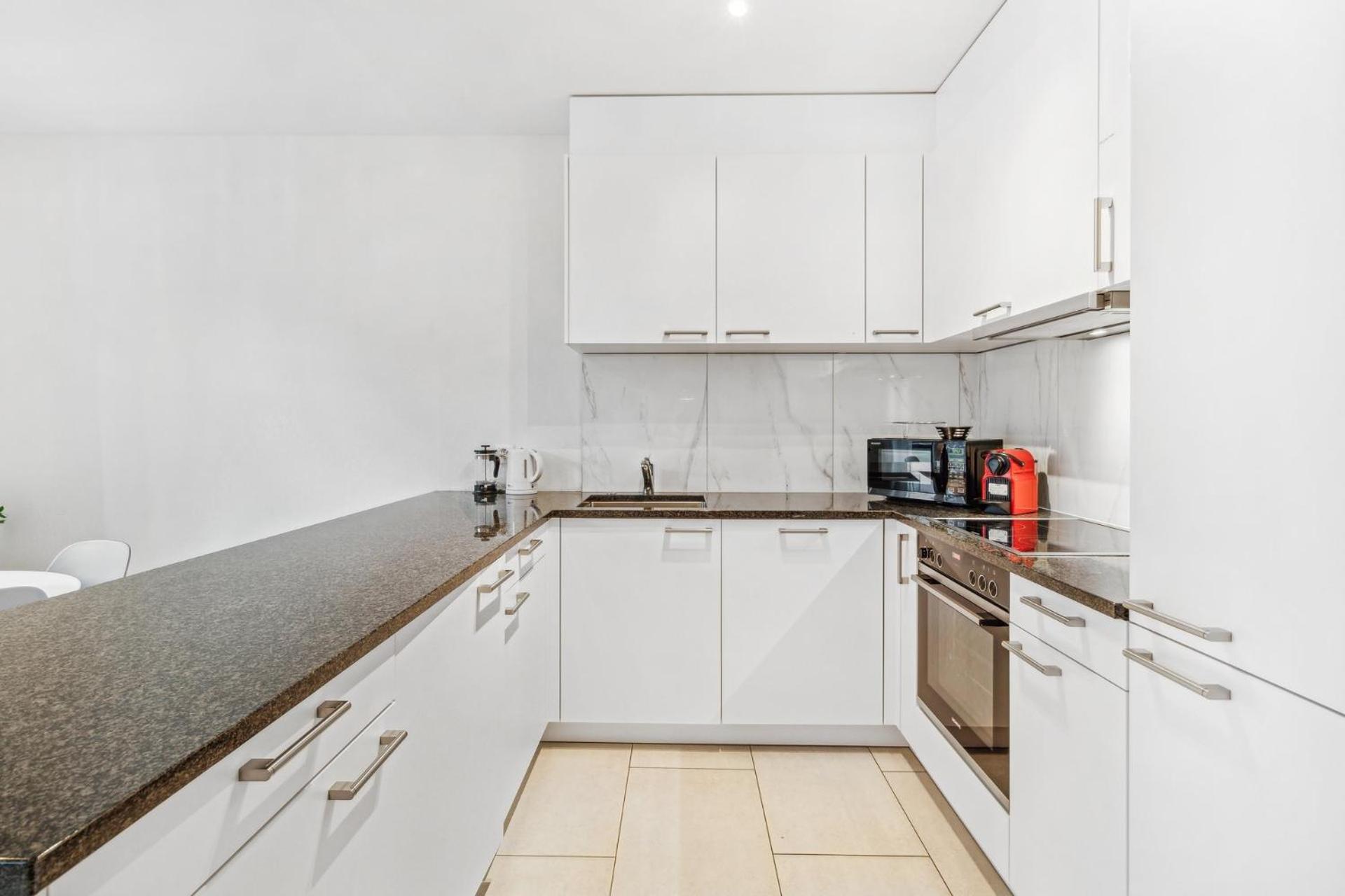 Badenerstrasse 356 - Self Check In By Homenhancement *