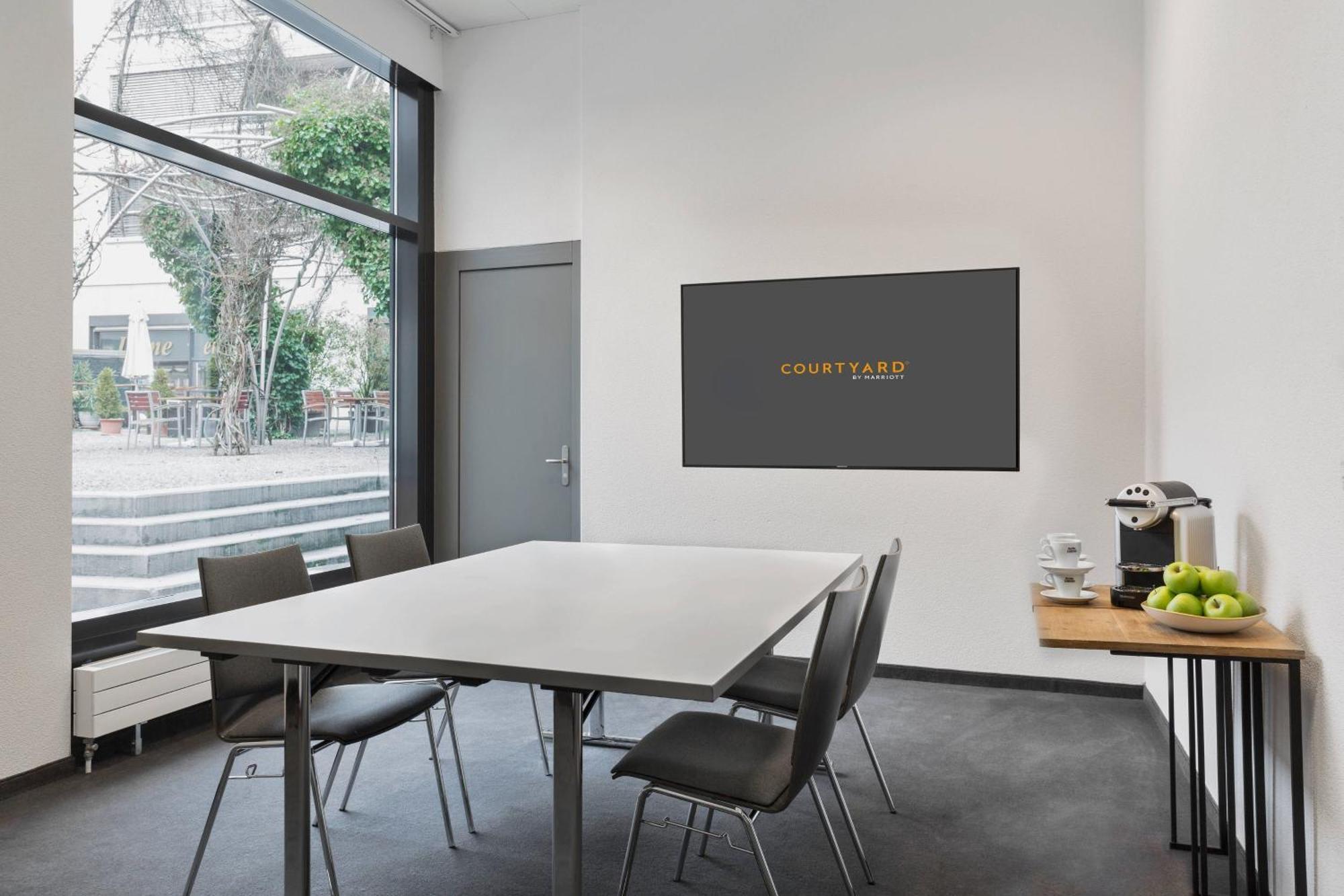 Hotel Courtyard By Marriott North 4*