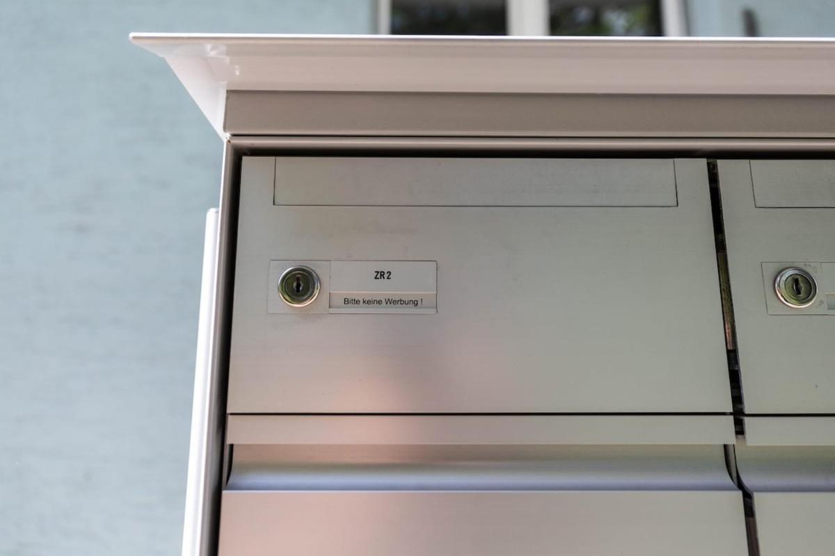 Very Spacious With Balcony - Parkview 2 Apartment *