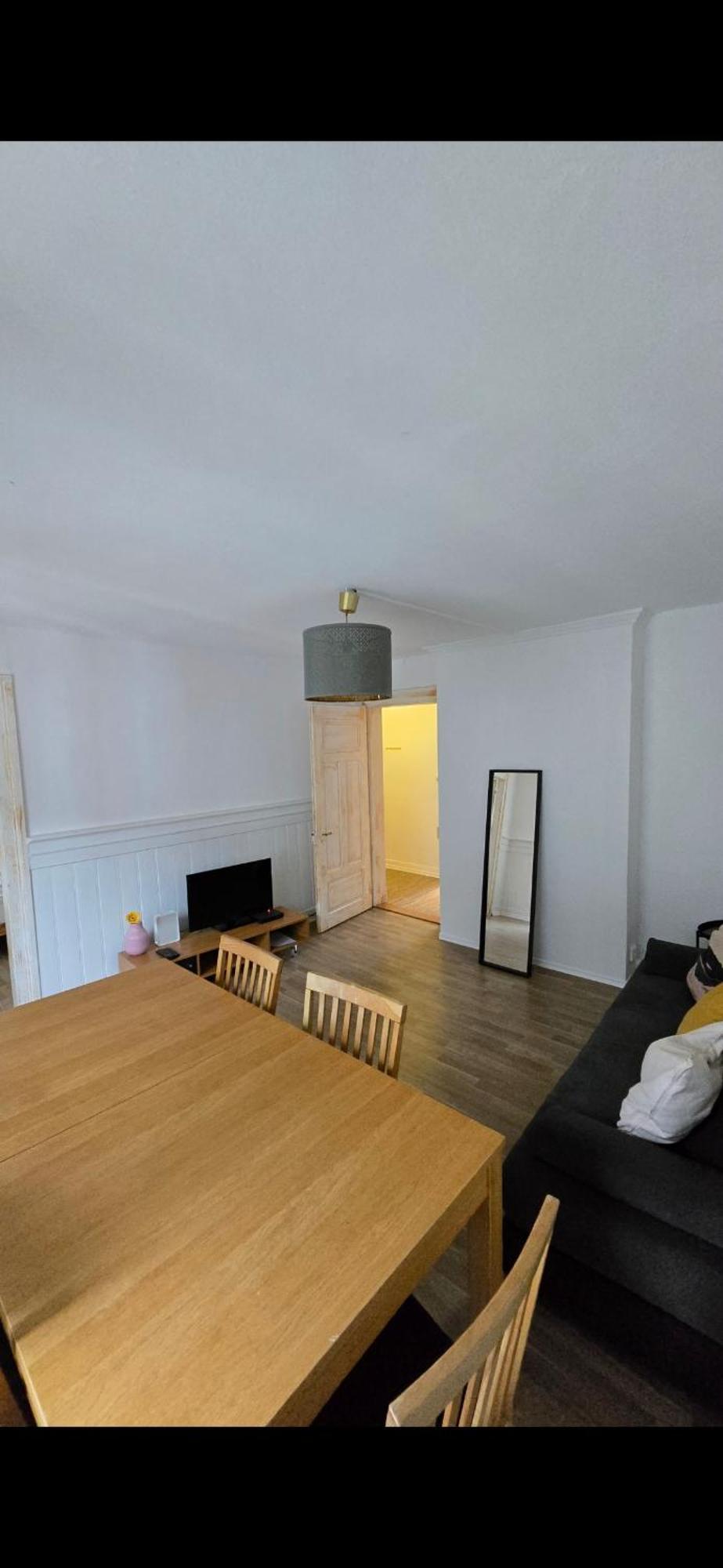 Cozy 2-bedroom In Vibrant *
