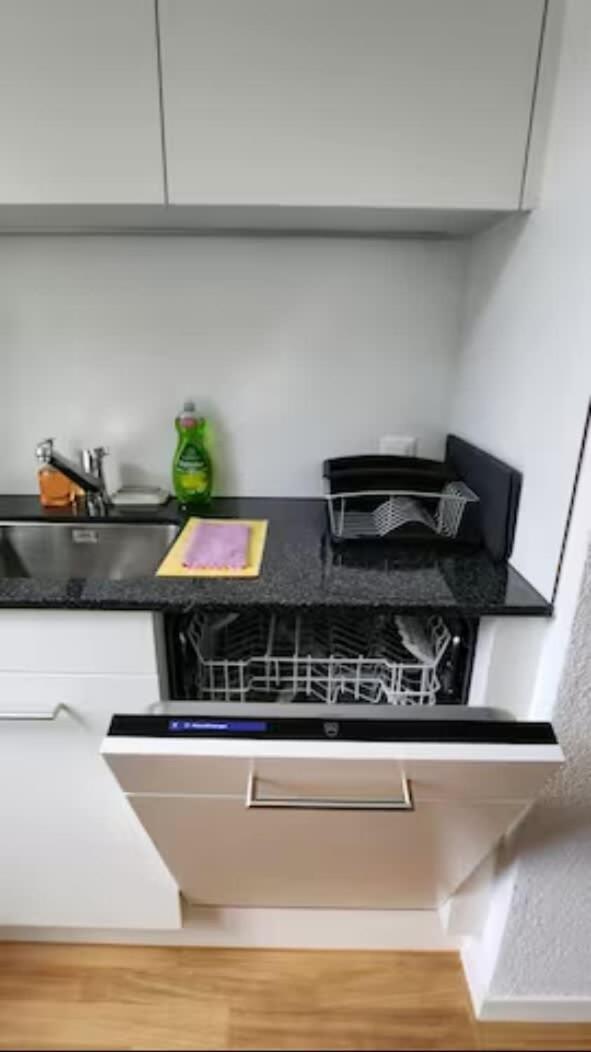 Apartment Kaya 2a - Downtown 2br With Balcony