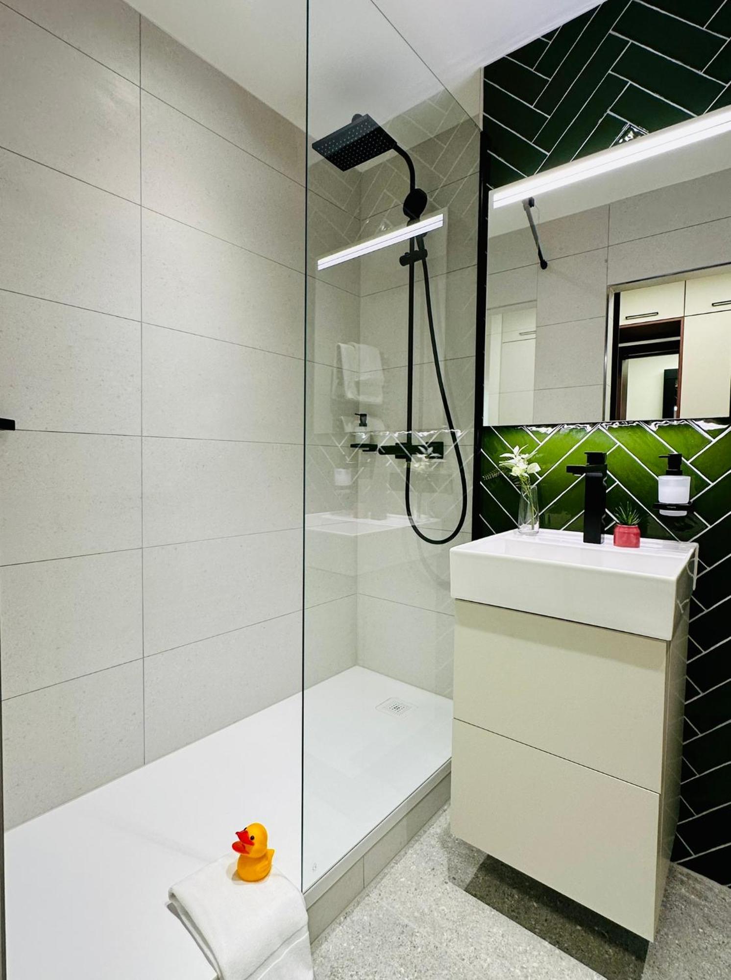 New With Sunny Terrace & Air Condition *