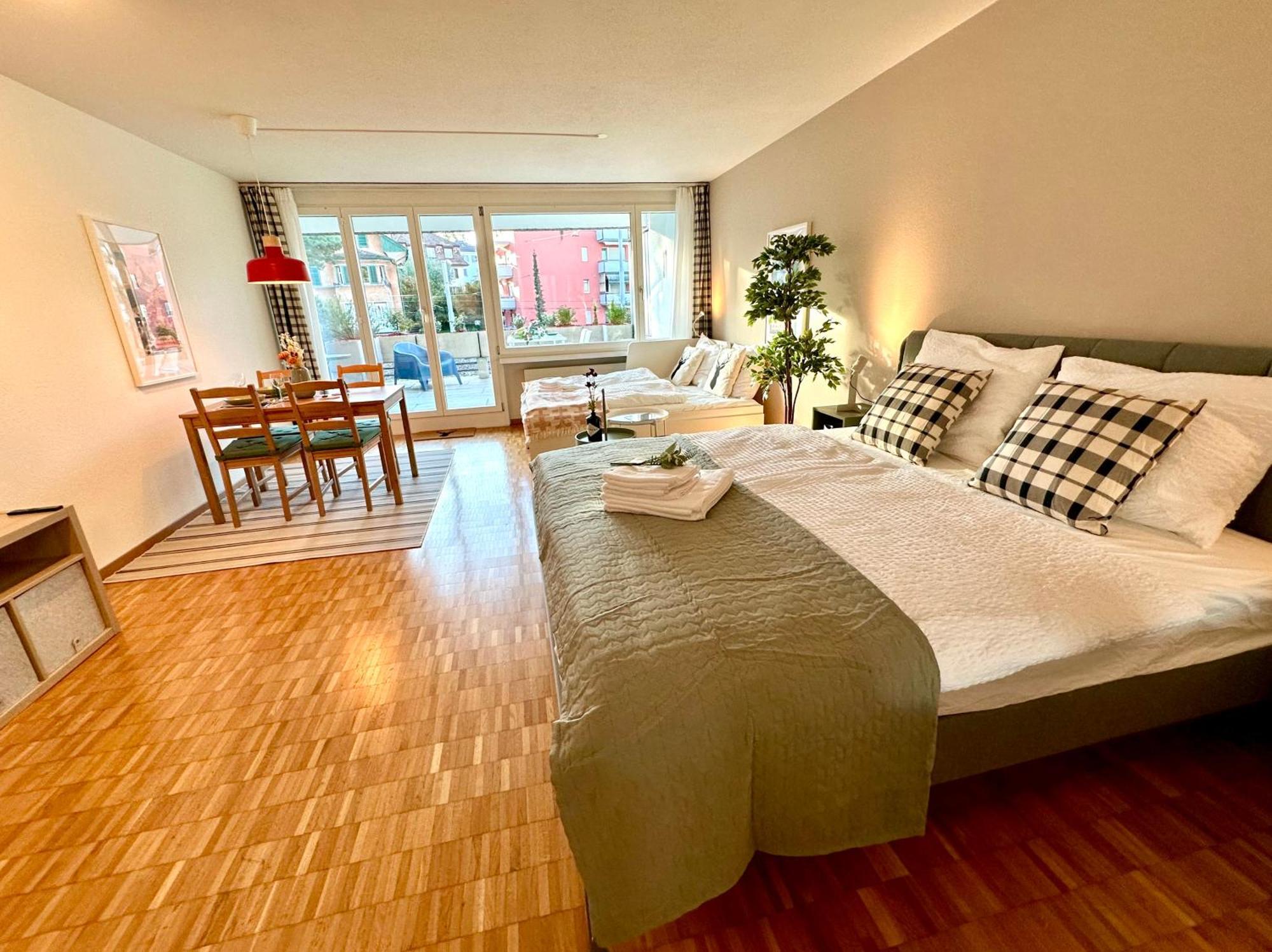 New With Sunny Terrace & Air Condition Apartment *