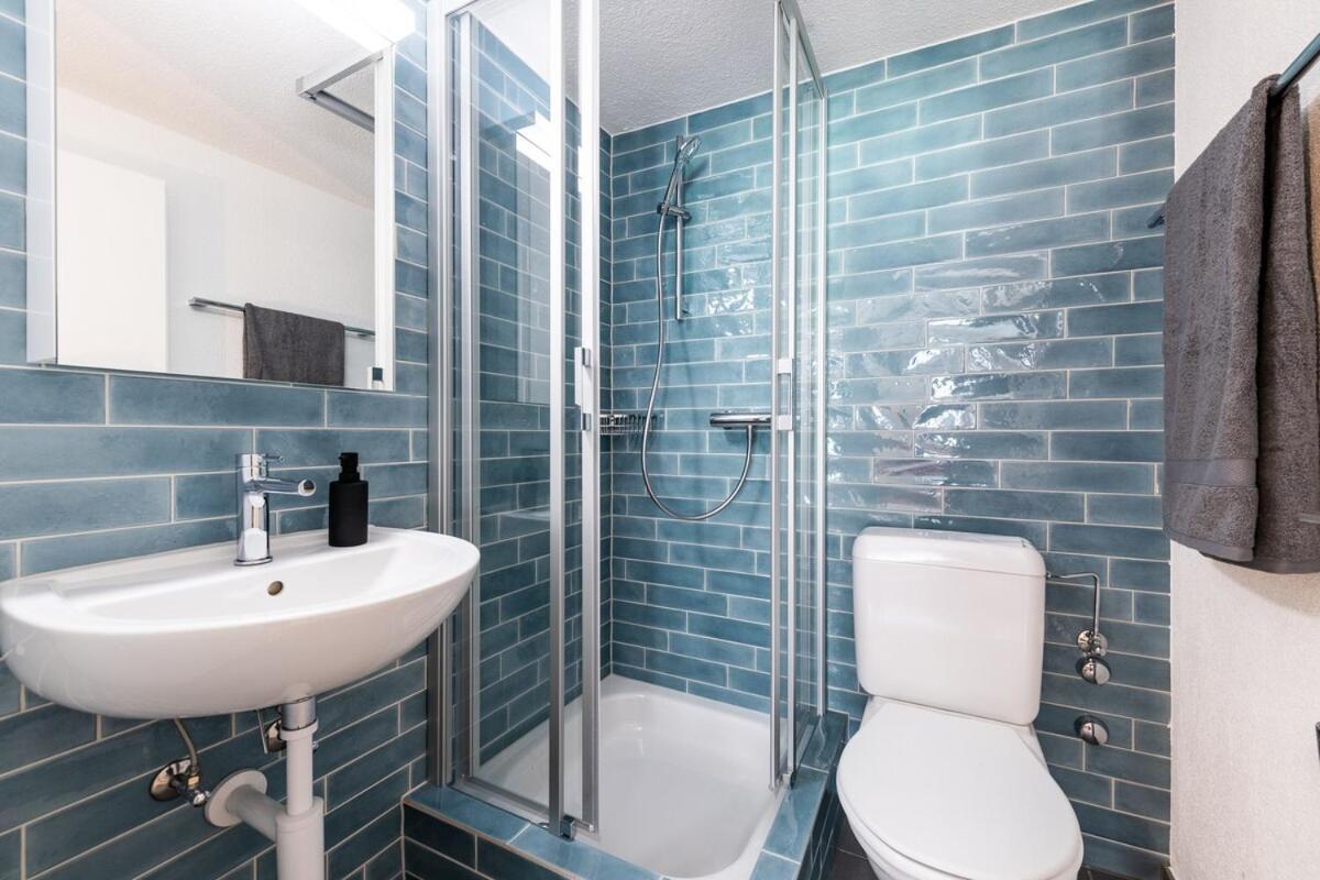 2 In District 4 Apartment