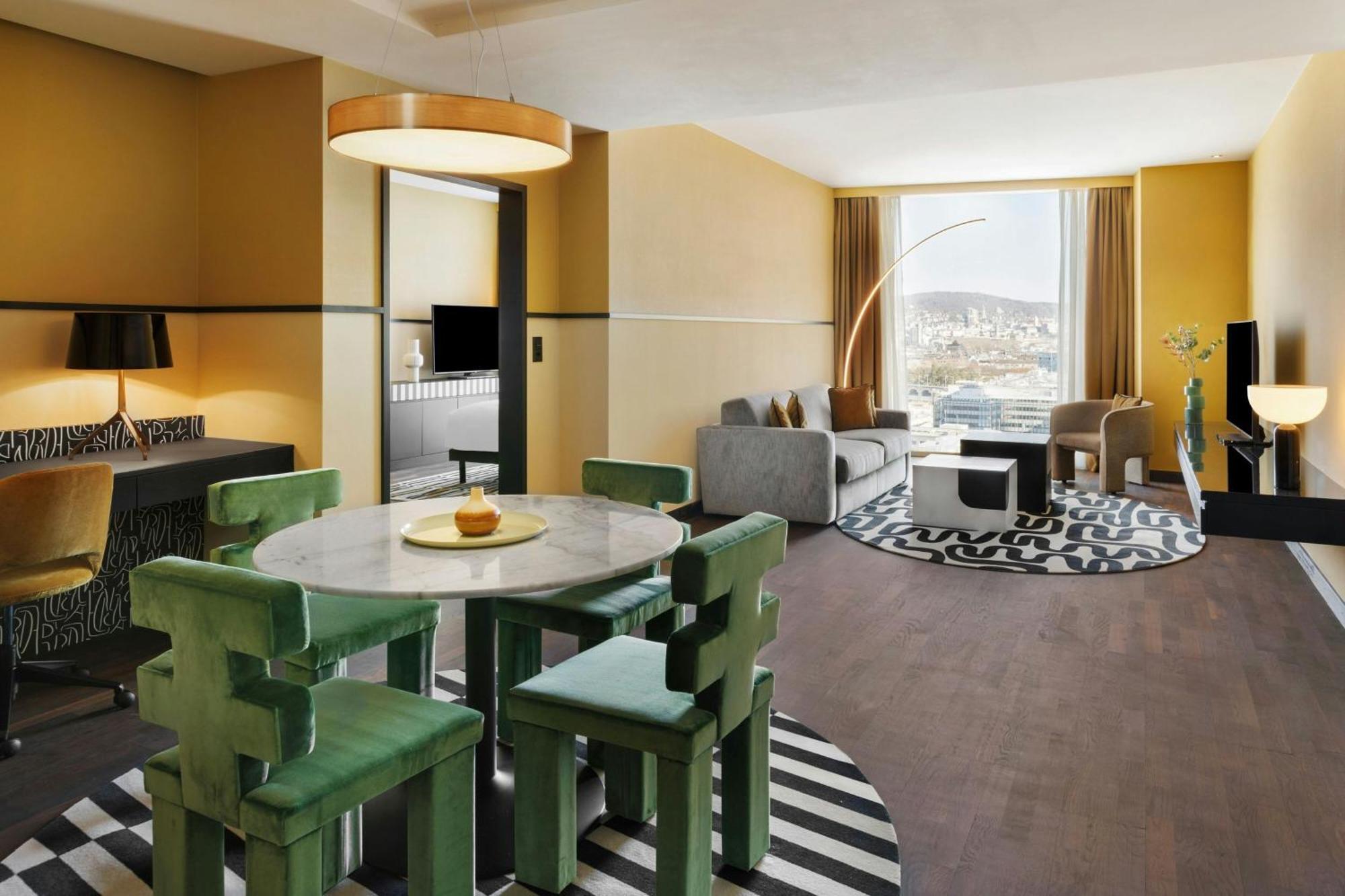 Renaissance Tower 5* Zurique