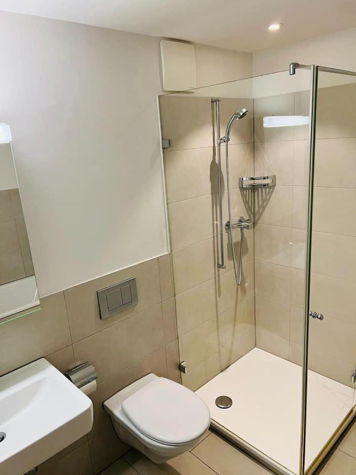 Huge 2-room With Balcony In Center Alt 151 *
