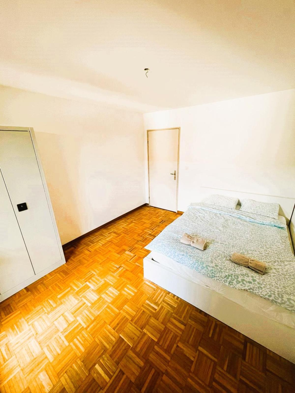 With View And Balcony In The Center Of Hwa Apartment Zurich
