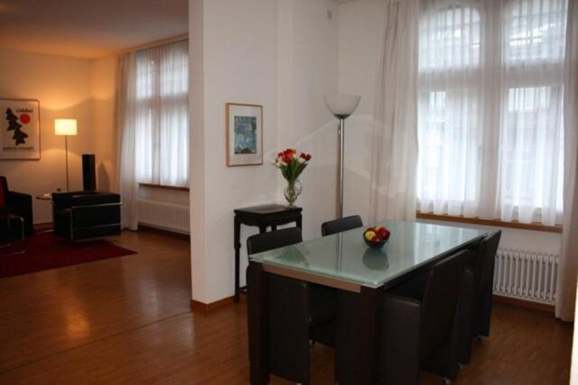 Apartment Charming Flat, Near - Fb9