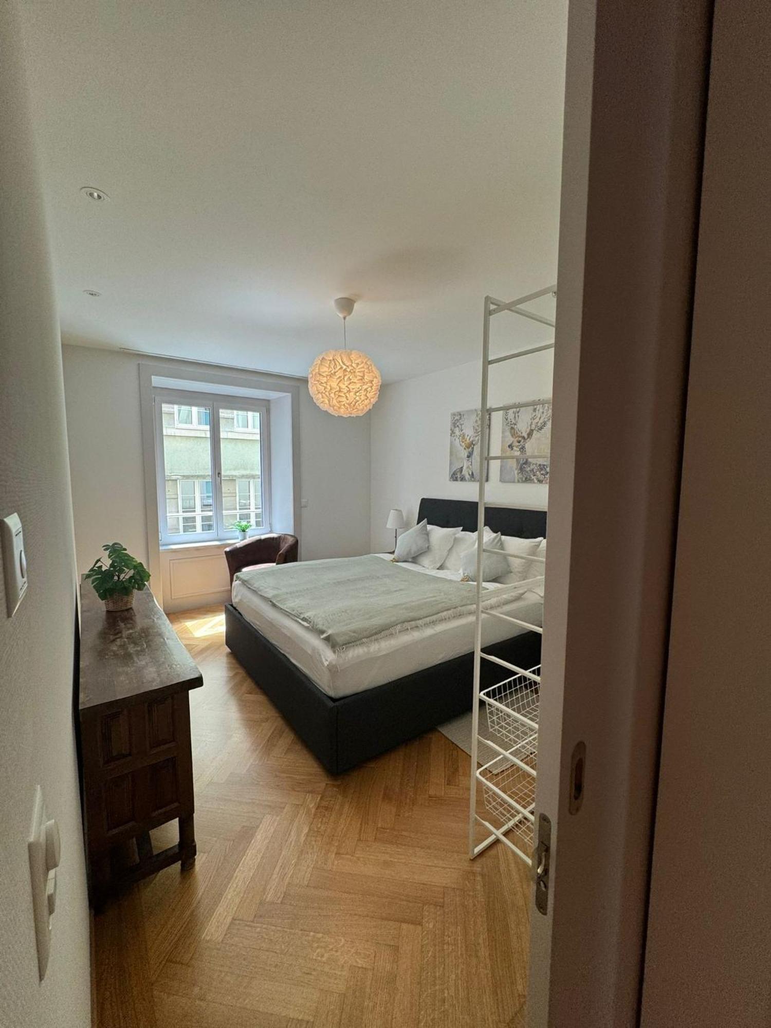 Station Apartment, 2 Bedroom & Sofabed