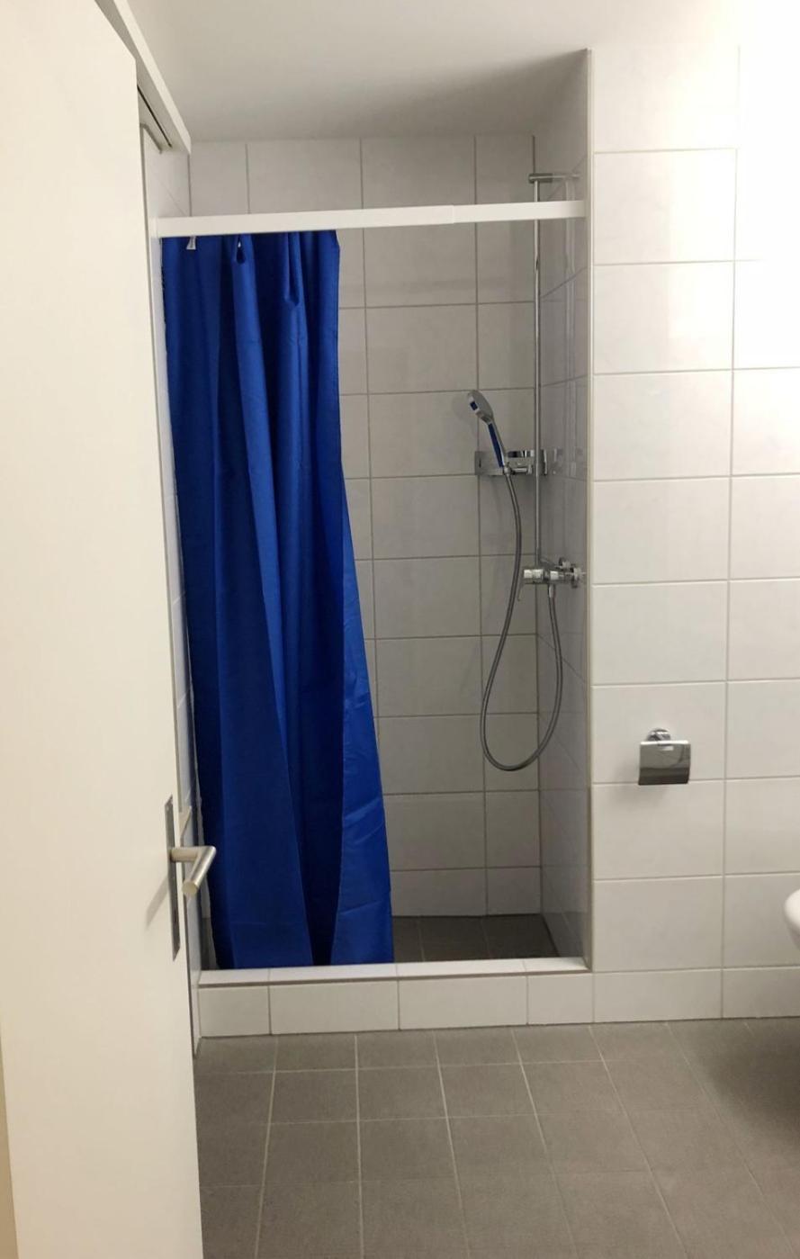 Center Downtown Next To Hb Main Train Station Neu - Self Checkin *