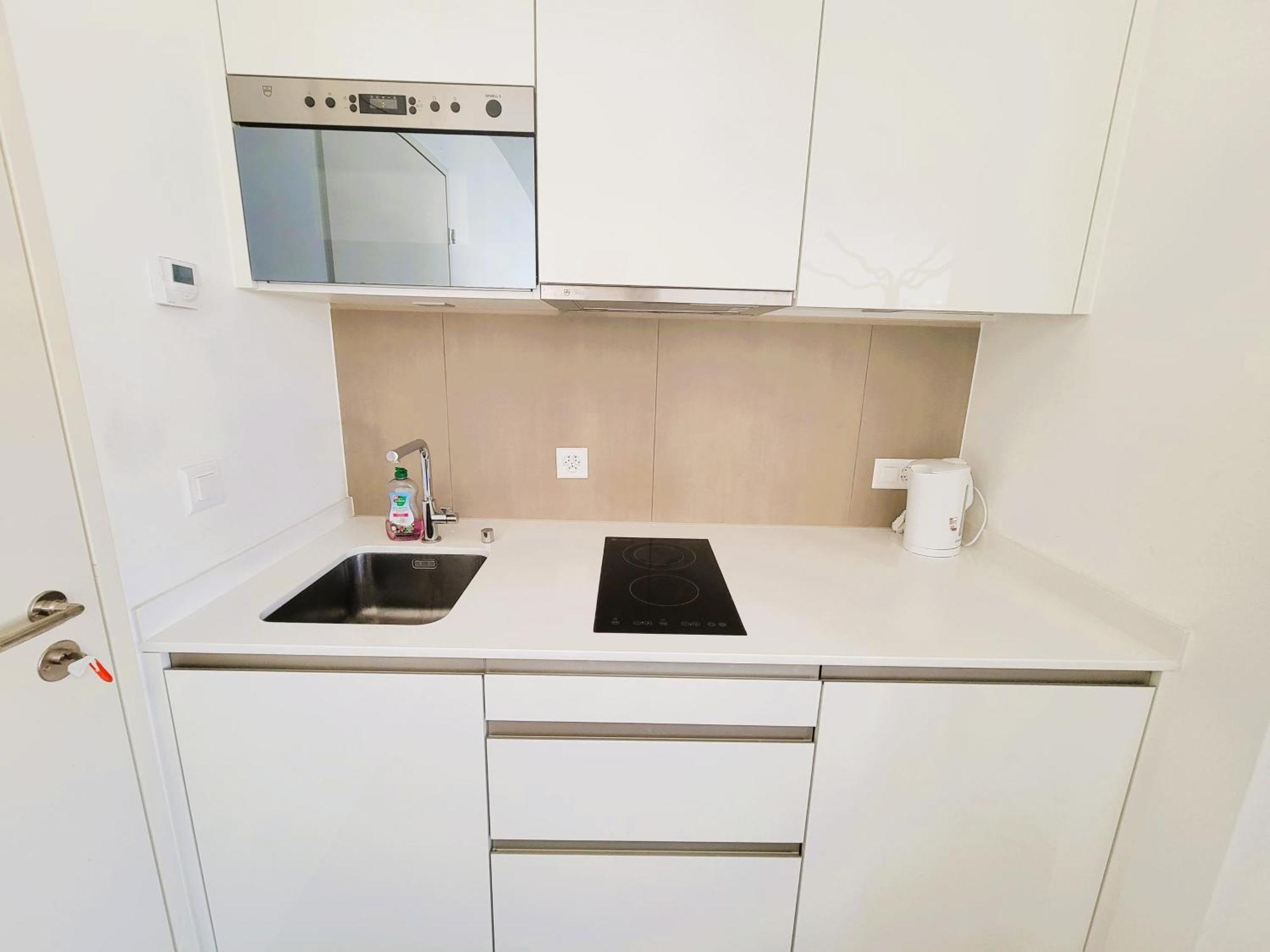 Modern Apartment With Balcony In Zurich Center A Hoh - Self Checkin Apartamento Zurique