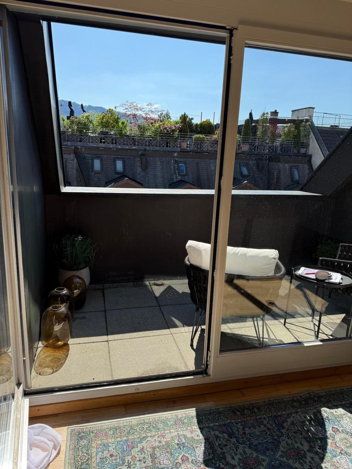 Maison Zueri Apartment