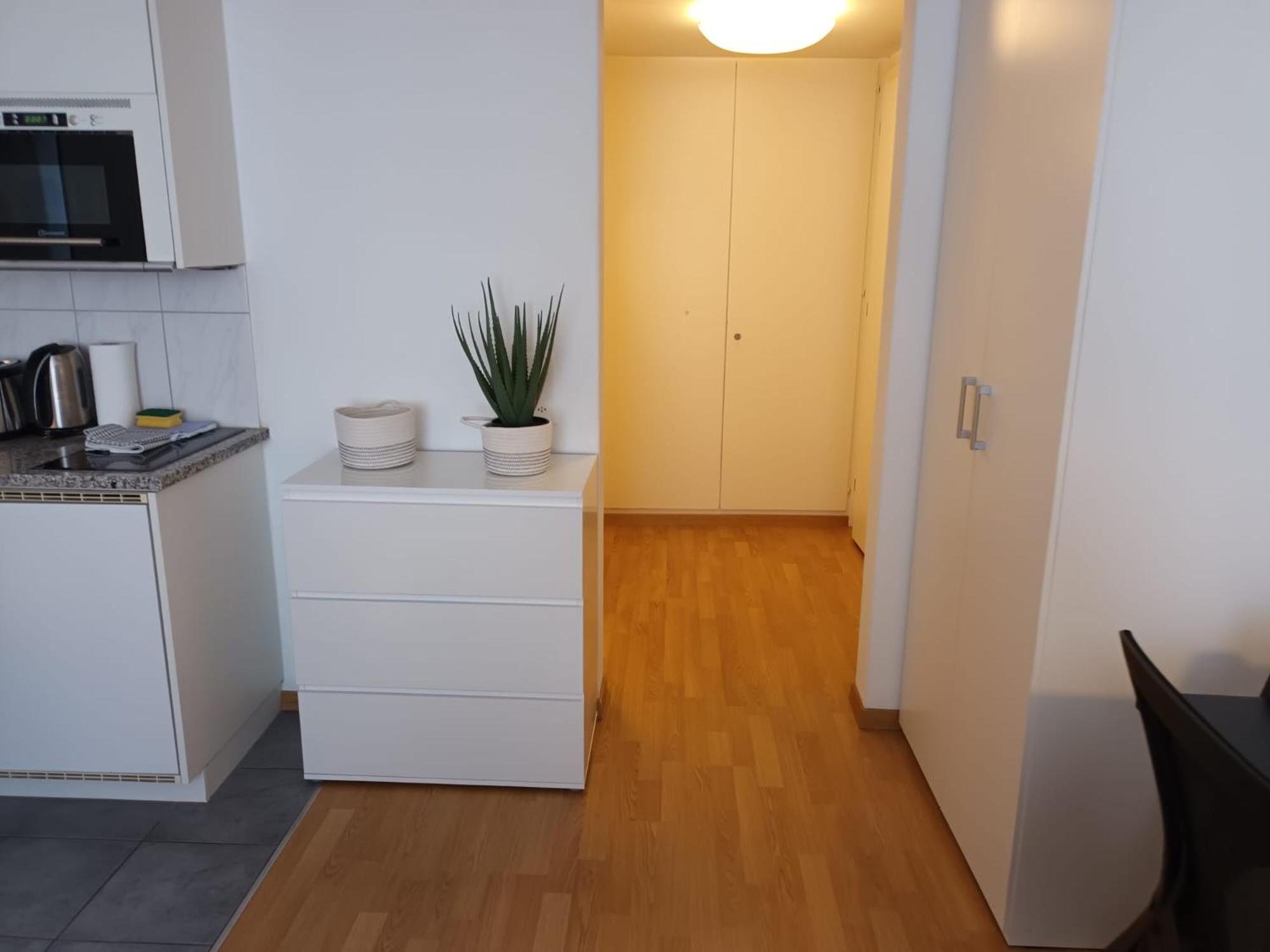 At Famous Storchengasse - Stork 44