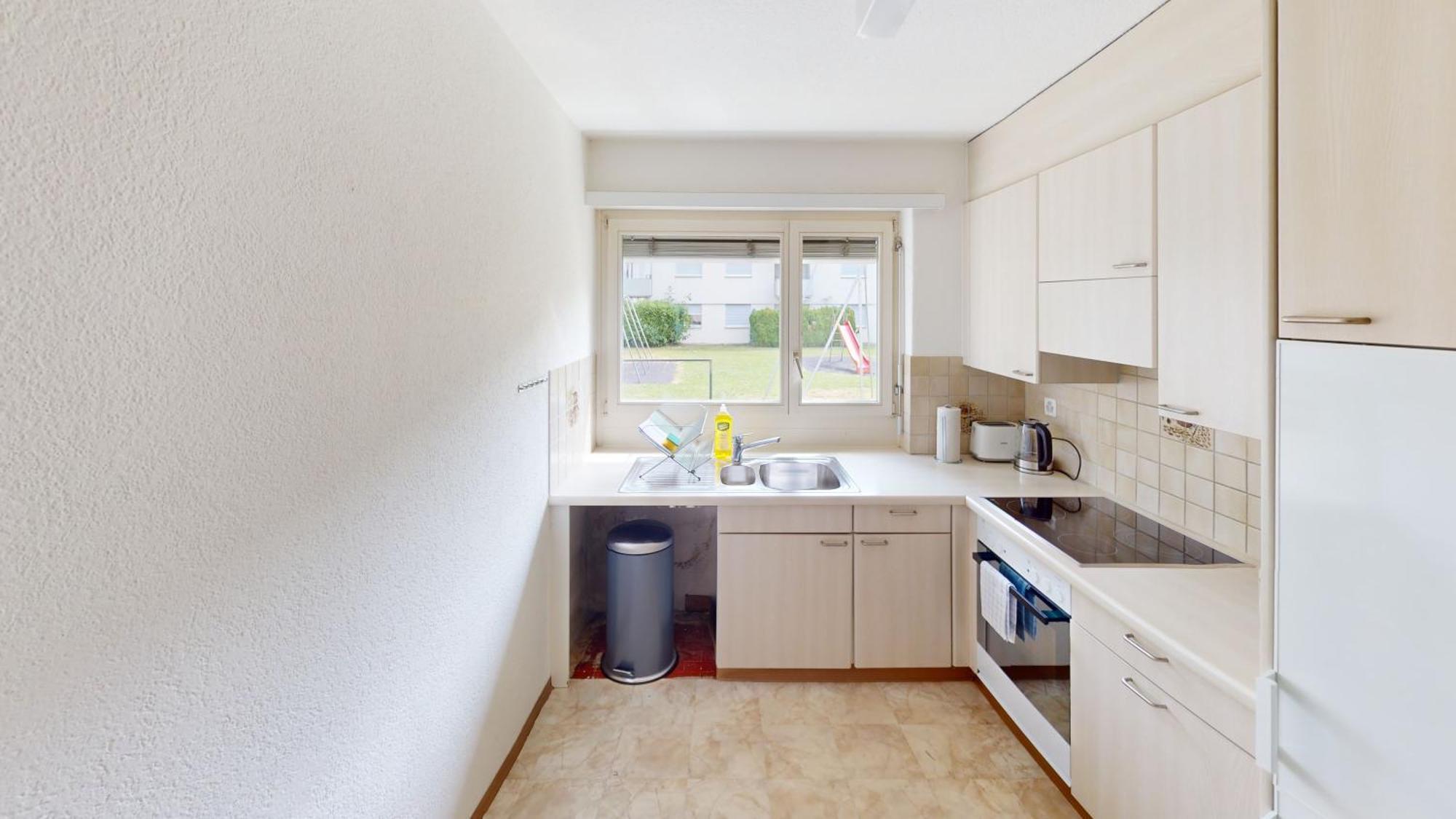 Comfortable Living In A 3-bedroom Space Apartment *