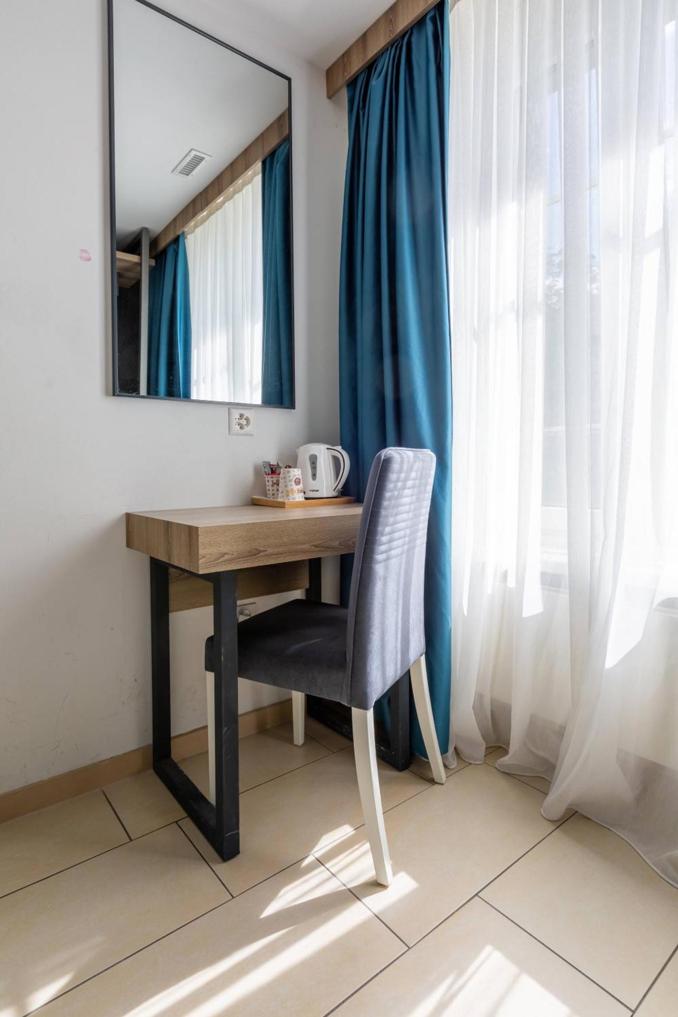 Hotel Nani Self Check-in