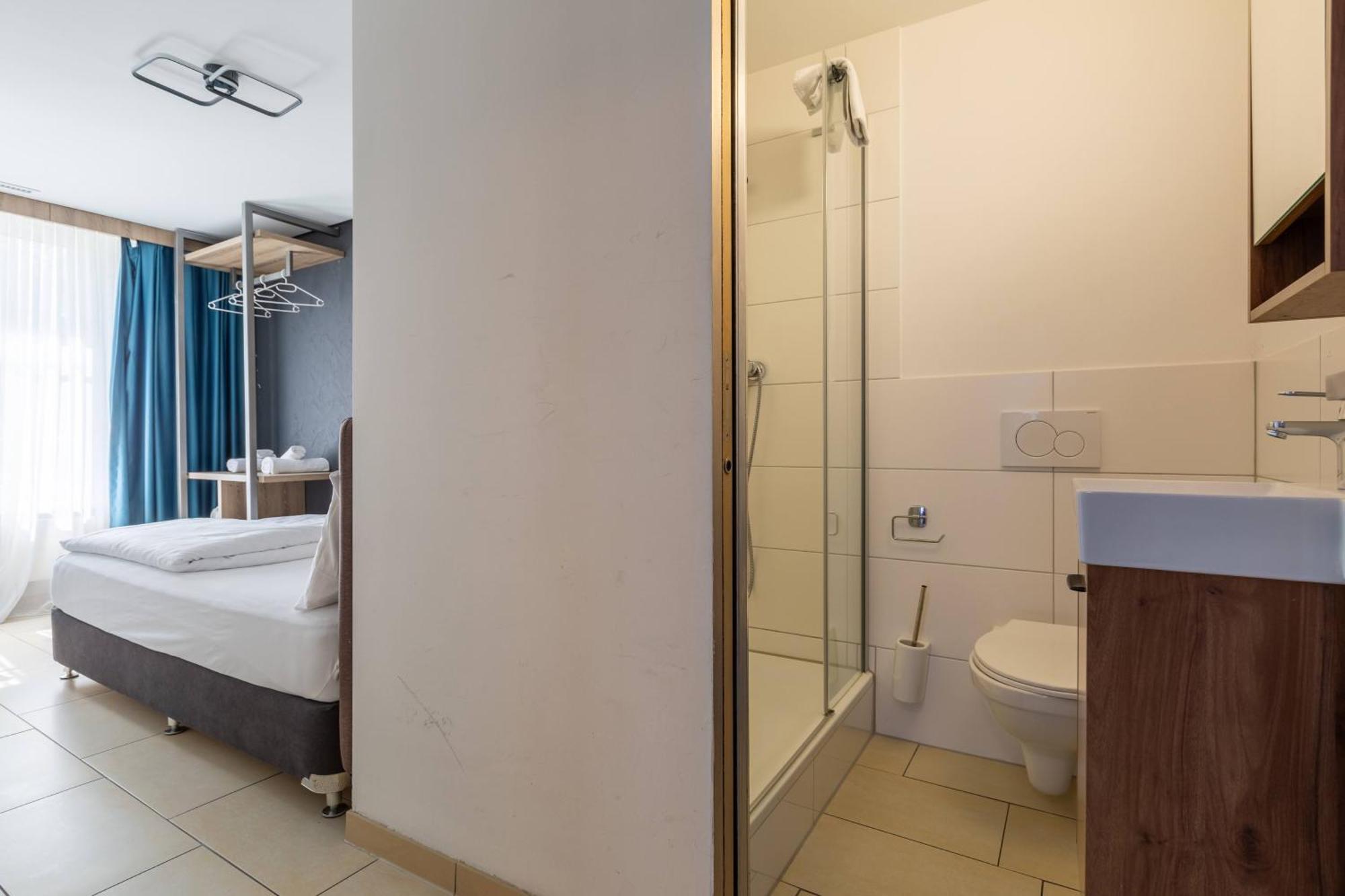 Nani Self Check-in 2*