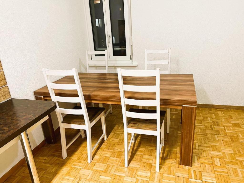 Center Next To Hb Main Train Station La - Self Checkin